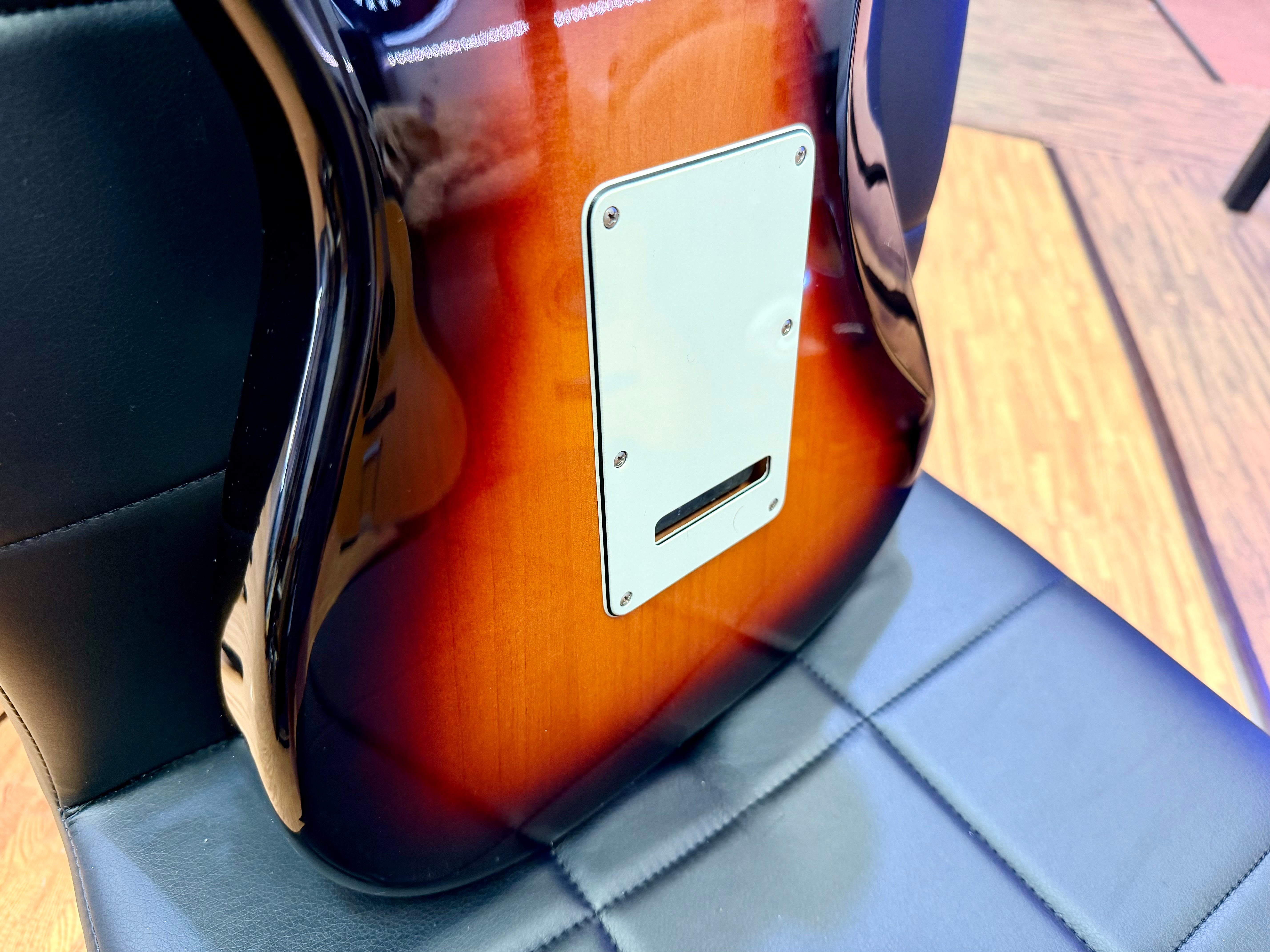 ☀️2017☀️ Fender Standard Stratocaster~ Mexican MIM~ Brown Sunburst~ Maple~ Strat