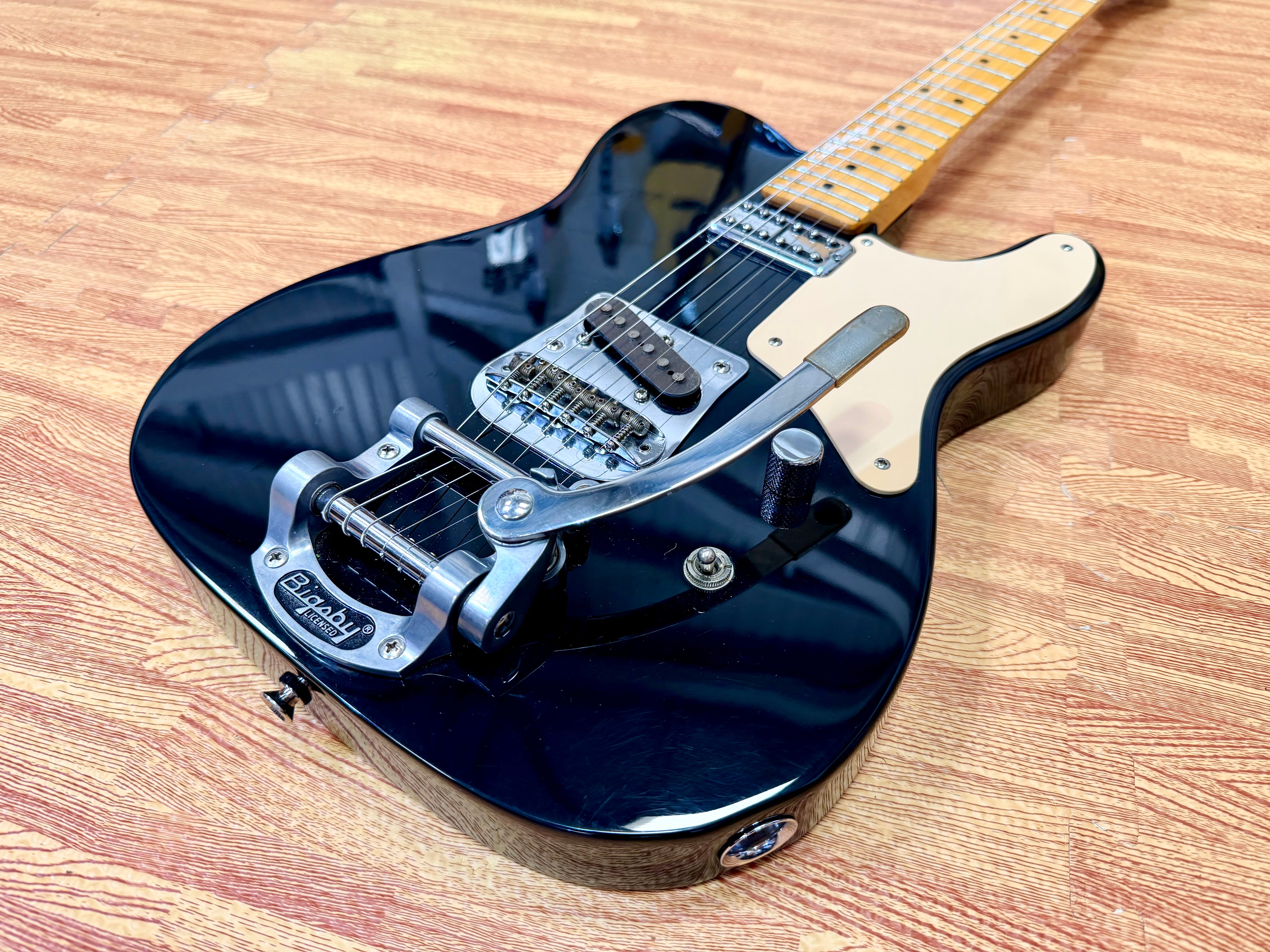 ⚡️RARE⚡️ 2014 Fender Squier Vintage Modified Cabronita Telecaster~ Bigsby~ Black