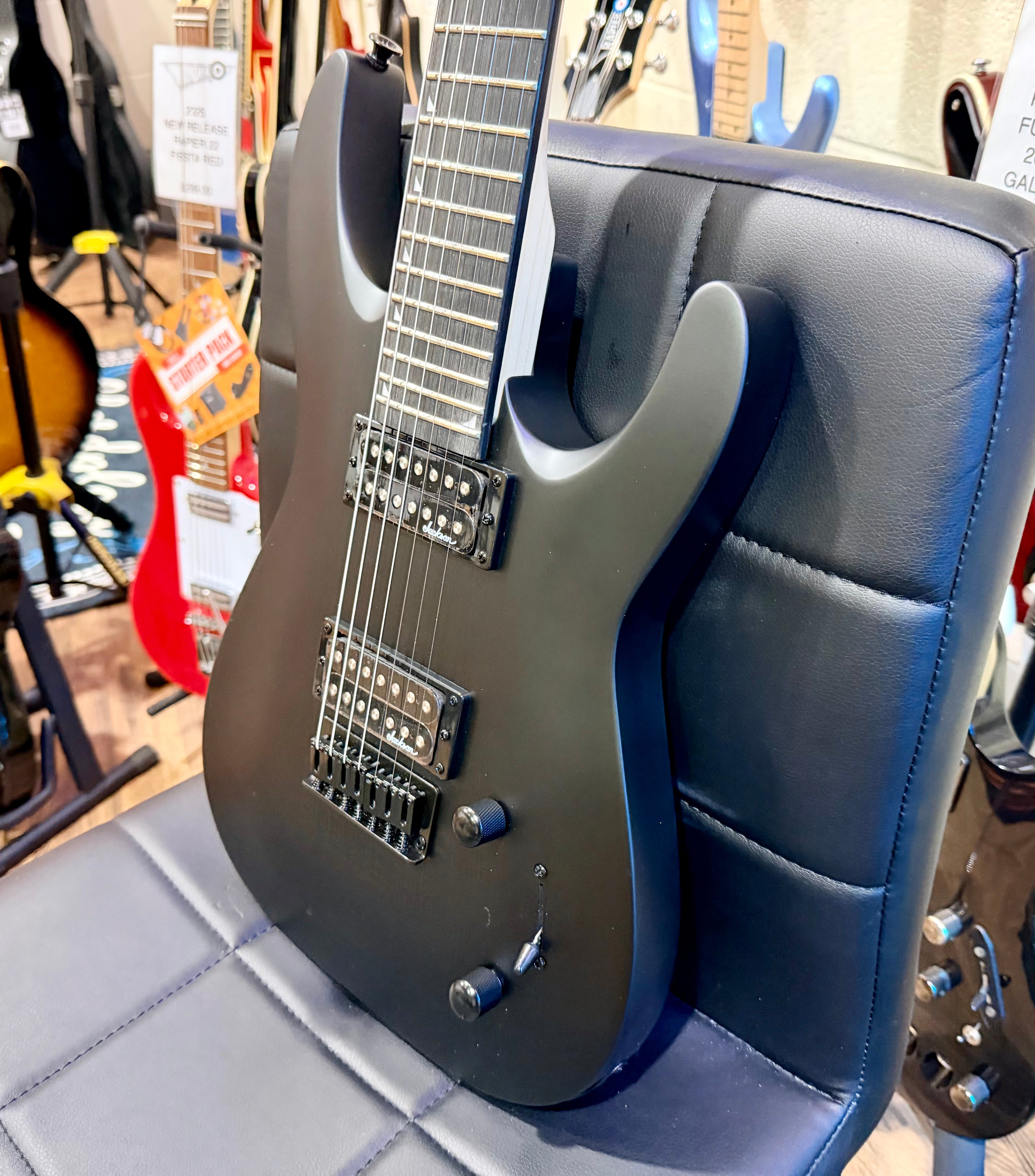 🔥NEW 2025🔥 Jackson JS Series JS22-7 Dinky Arch Top 7 String Guitar~Satin Black