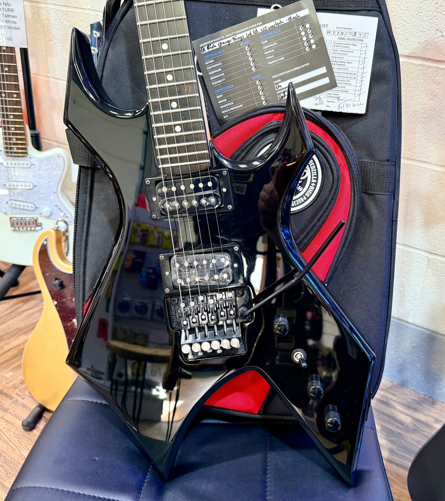 🔥868/2000🔥 BC Rich Warlock~ Stranger Things NJ Model~ Eddies ‘Hellfire’ + Bag!