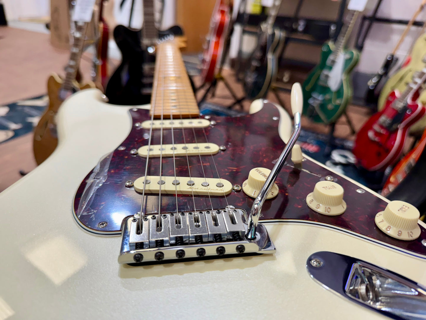 🌟2021 MINT🌟 Fender Player Plus Stratocaster~ Olympic Pearl White~ Push/Pull!