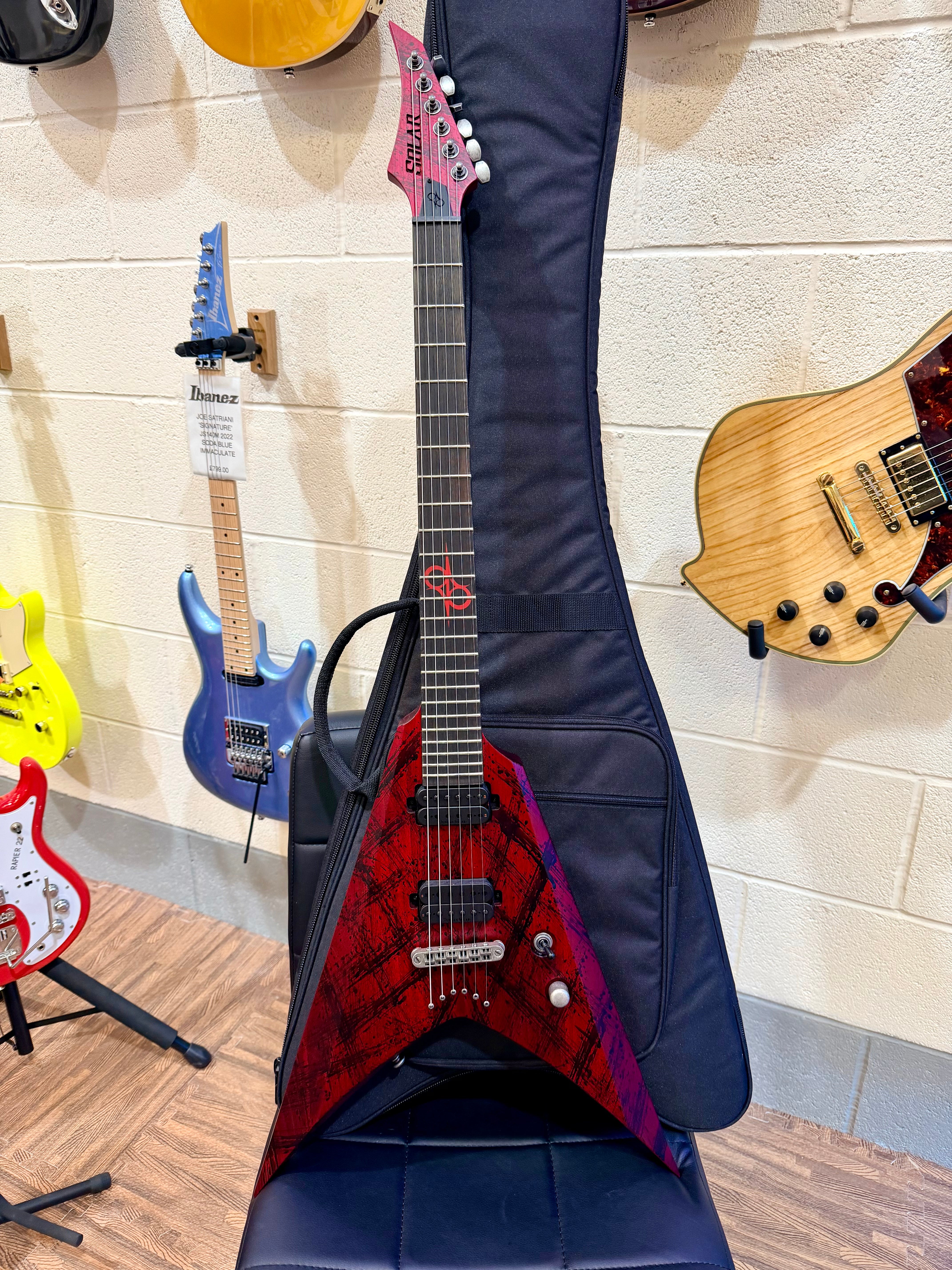 🔥2025🔥 Solar V2.6 Cannibalismo + Plus Flying V~ Blood Red~ Gig Bag~ MINT!
