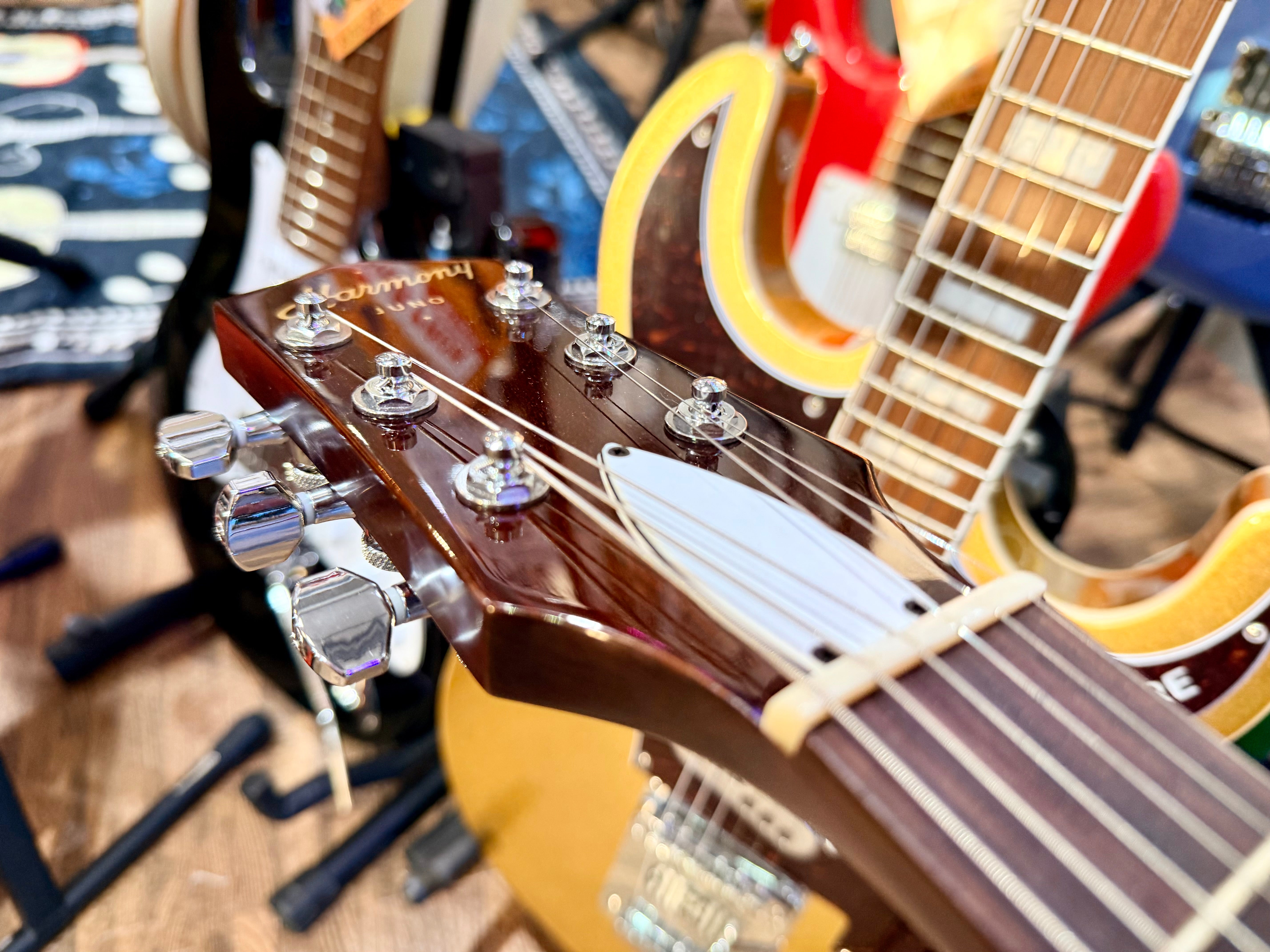 🌟NEW🌟 Harmony Juno Standard Electric~ Pearl White Gold Foil P90 + Mono Case!