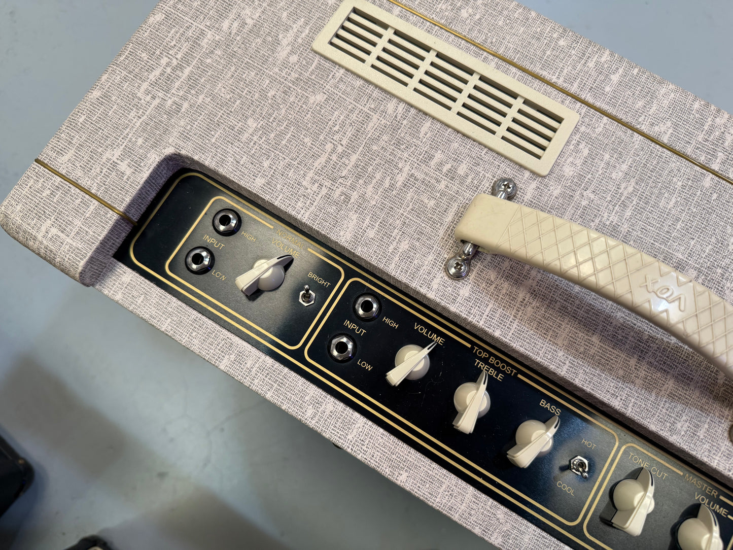 🌟MINT🌟 Vox AC15HW1 Hand-wired 15w All Valve Amp~ AC15 Cover + Footswitch!