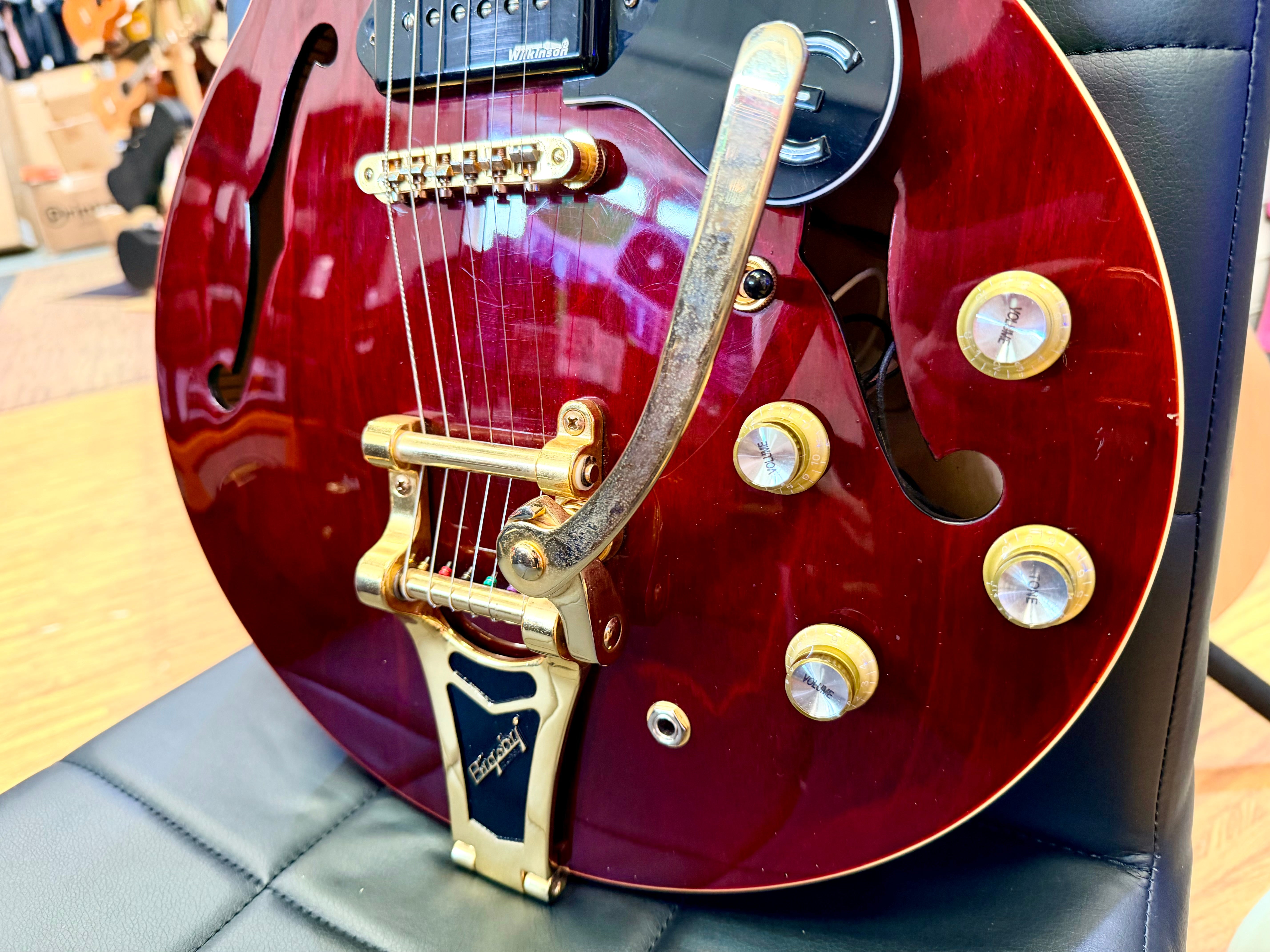 ✨2018✨ Epiphone Riviera Custom P93 Wine Red Bigsby P90 + New Gator Hard Case!