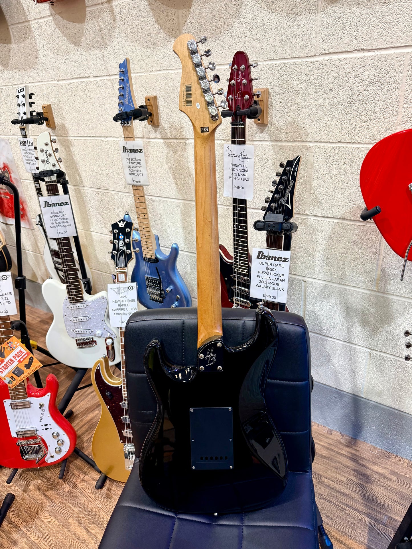 🌟MINT🌟 Harley Benton ST-Modern HSS BK~ Stratocaster Style~ Black Gloss!