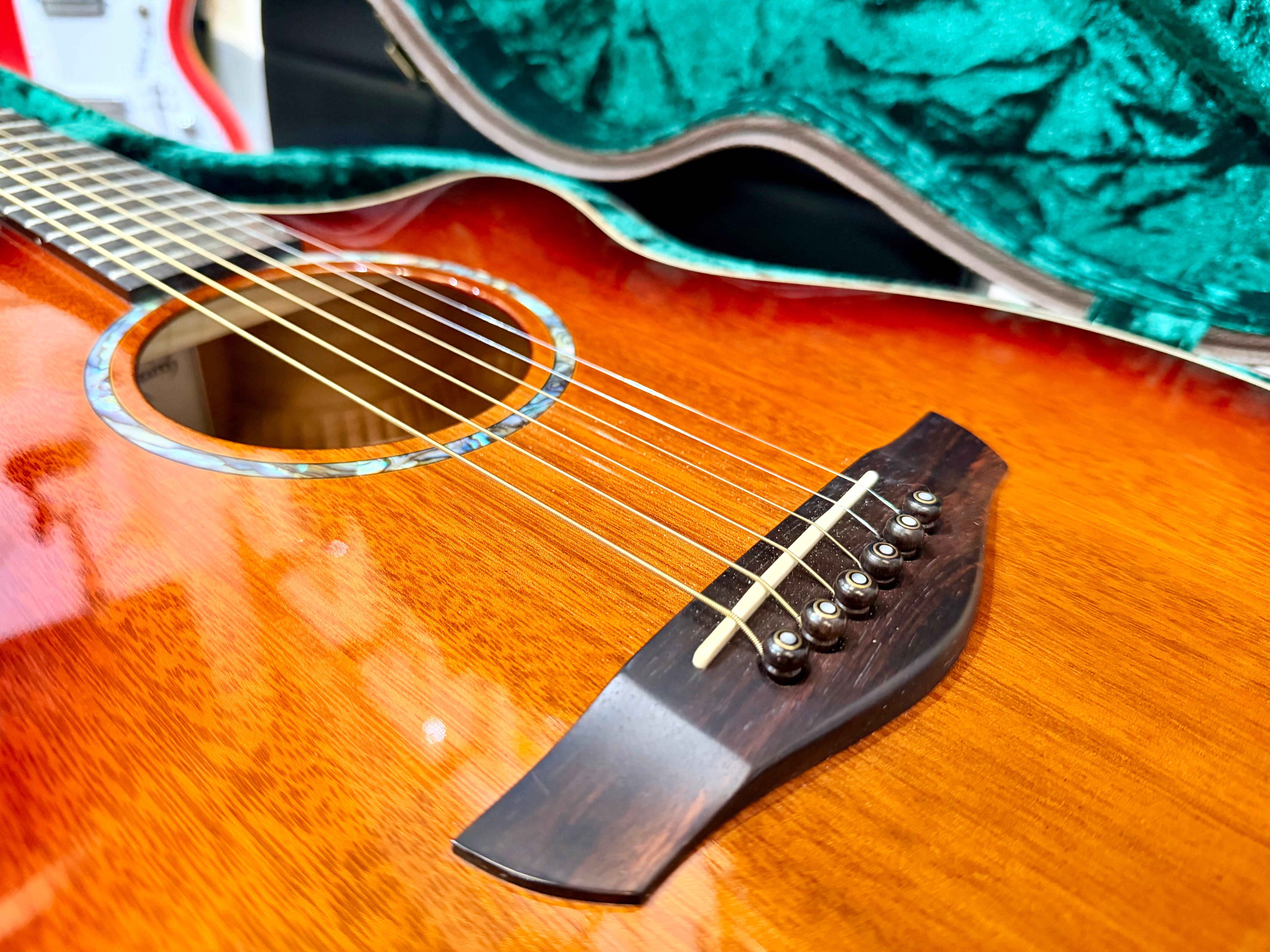 🌟MINT🌟 Faith FVBMB Venus Trembesi Blood Moon Burst~ Electro Acoustic~ Hard Case!