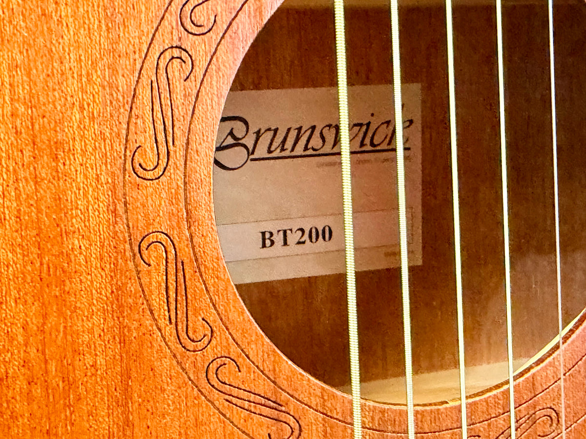 ✨NEW✨ Brunswick BT200 3/4 Travel Acoustic Guitar In Natural With Gig Bag!