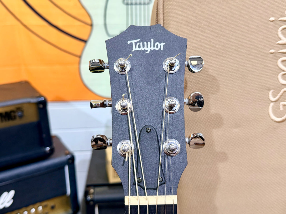 ✨2021✨ Taylor GS Mini-E Rosewood Electro Acoustic Travel Guitar with Gig Bag!