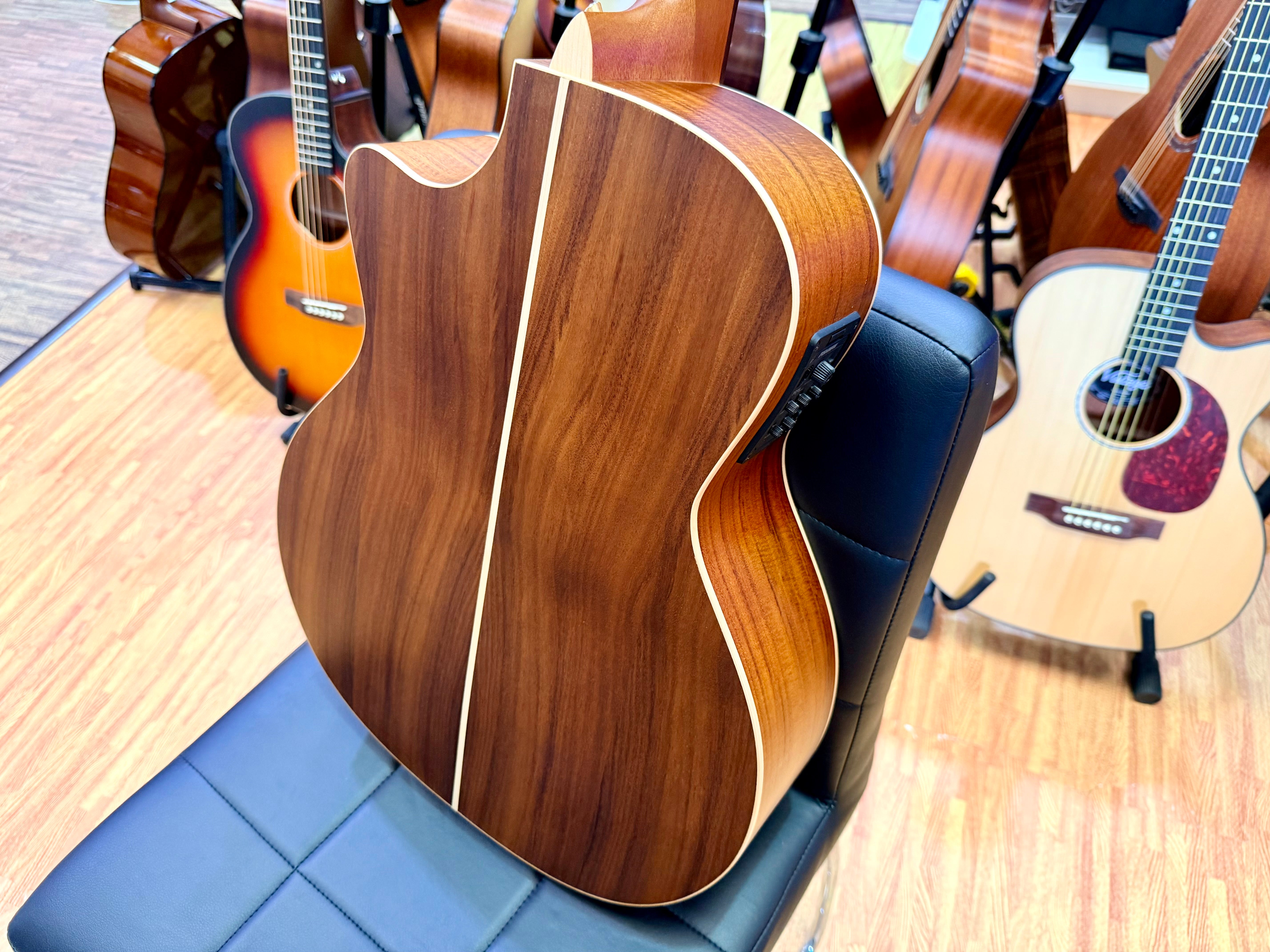 ⚡️NEW⚡️ Vintage Virtuoso Rory Evans Electro Acoustic Guitar VGA900RE~ Natural!