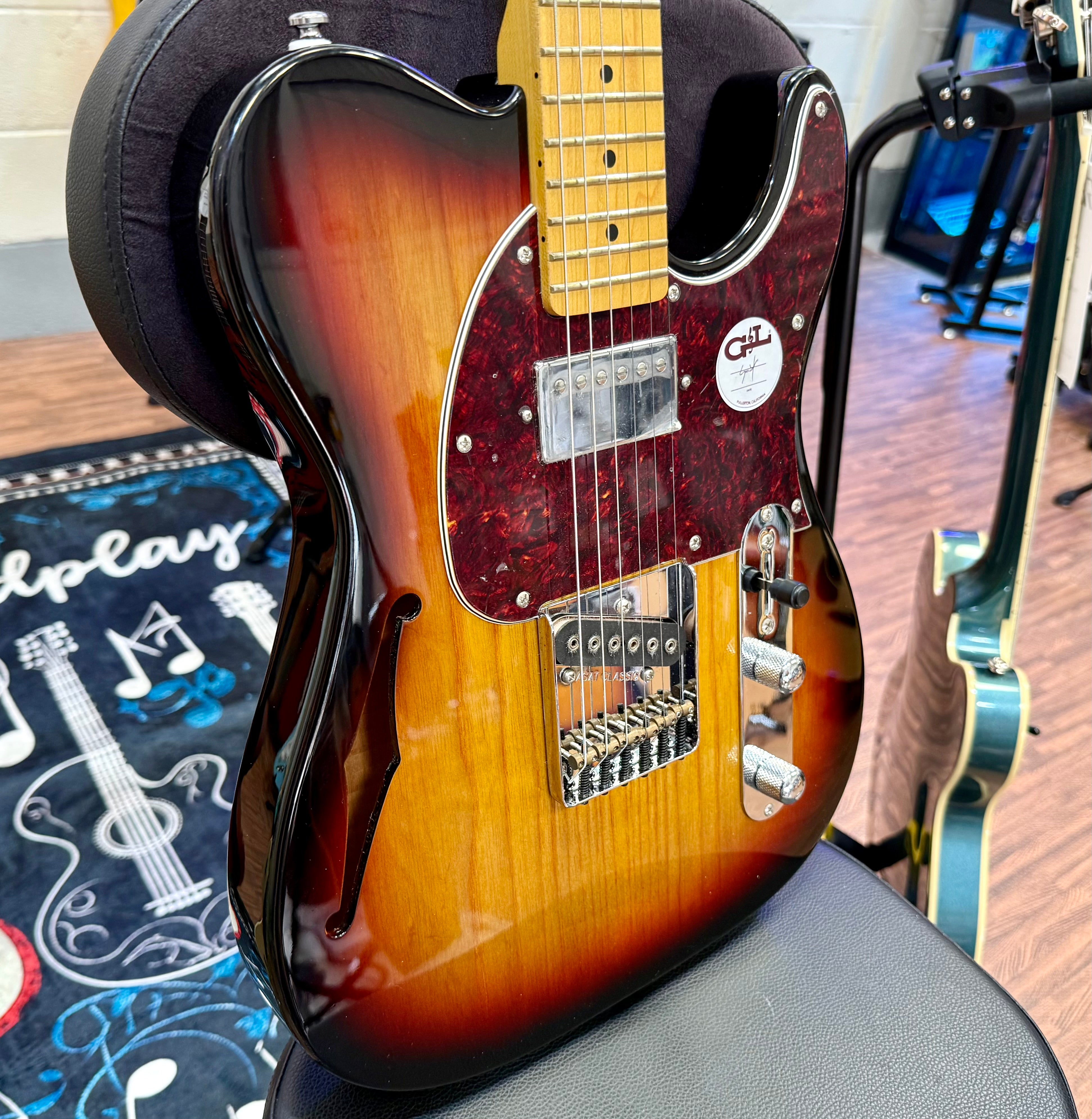🌟NEW🌟 G&L Tribute ASAT Classic Bluesboy~ Thinline Semi Hollow~ 3 Tone Sunburst