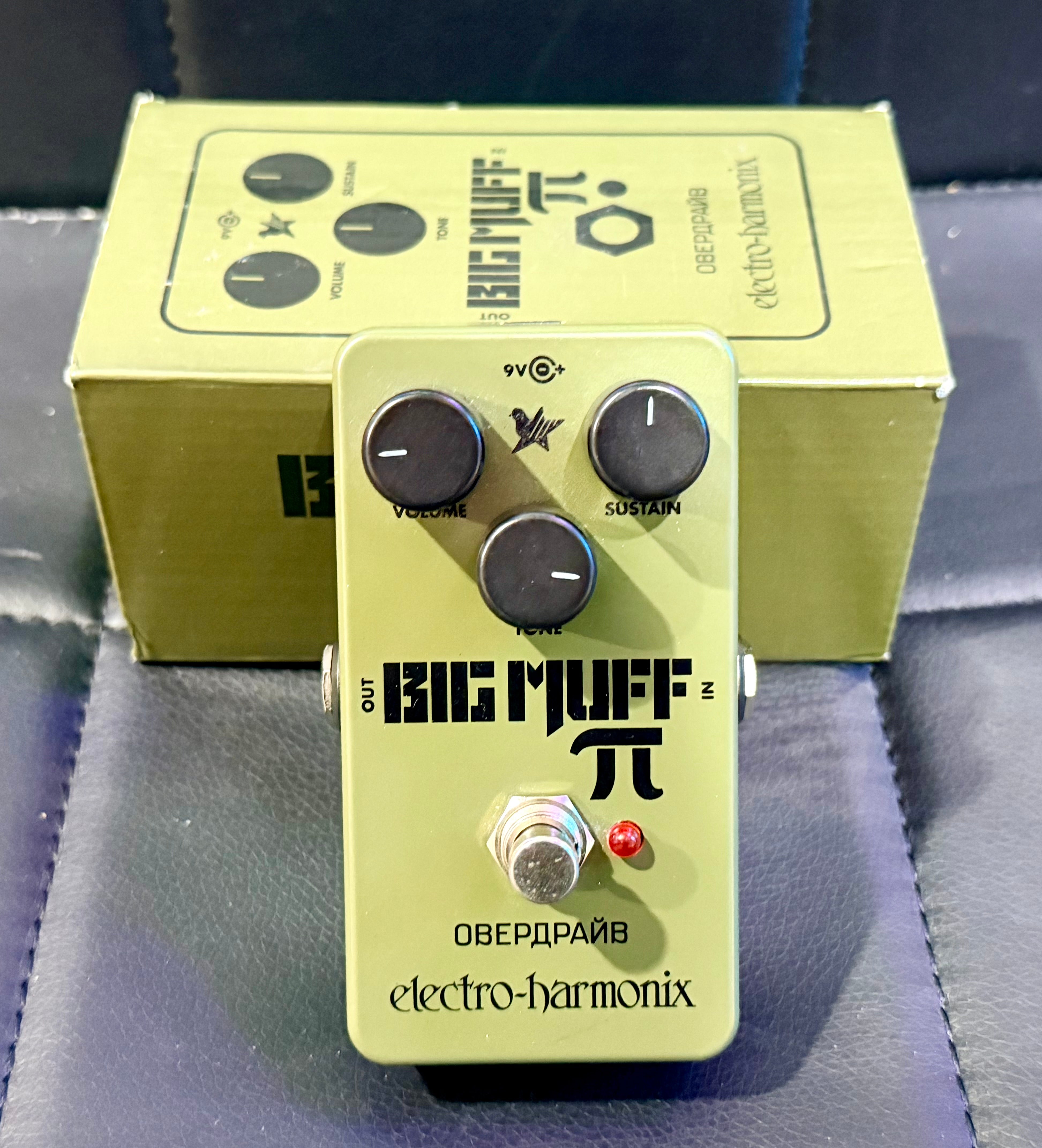 🎸 Electro Harmonix EHX Big Muff~ Green Russian Fuzz Pedal~ Boxed 🎸