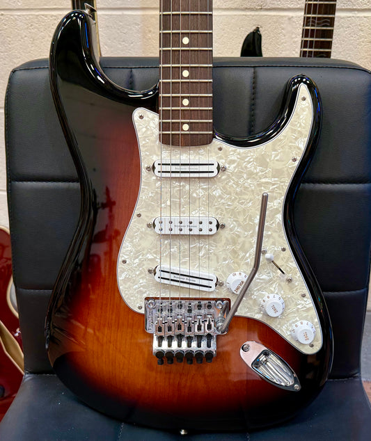 🔥MINT🔥 Fender Artist Dave Murray Stratocaster~ Sunburst~ HHH Hot Rails & Floyd