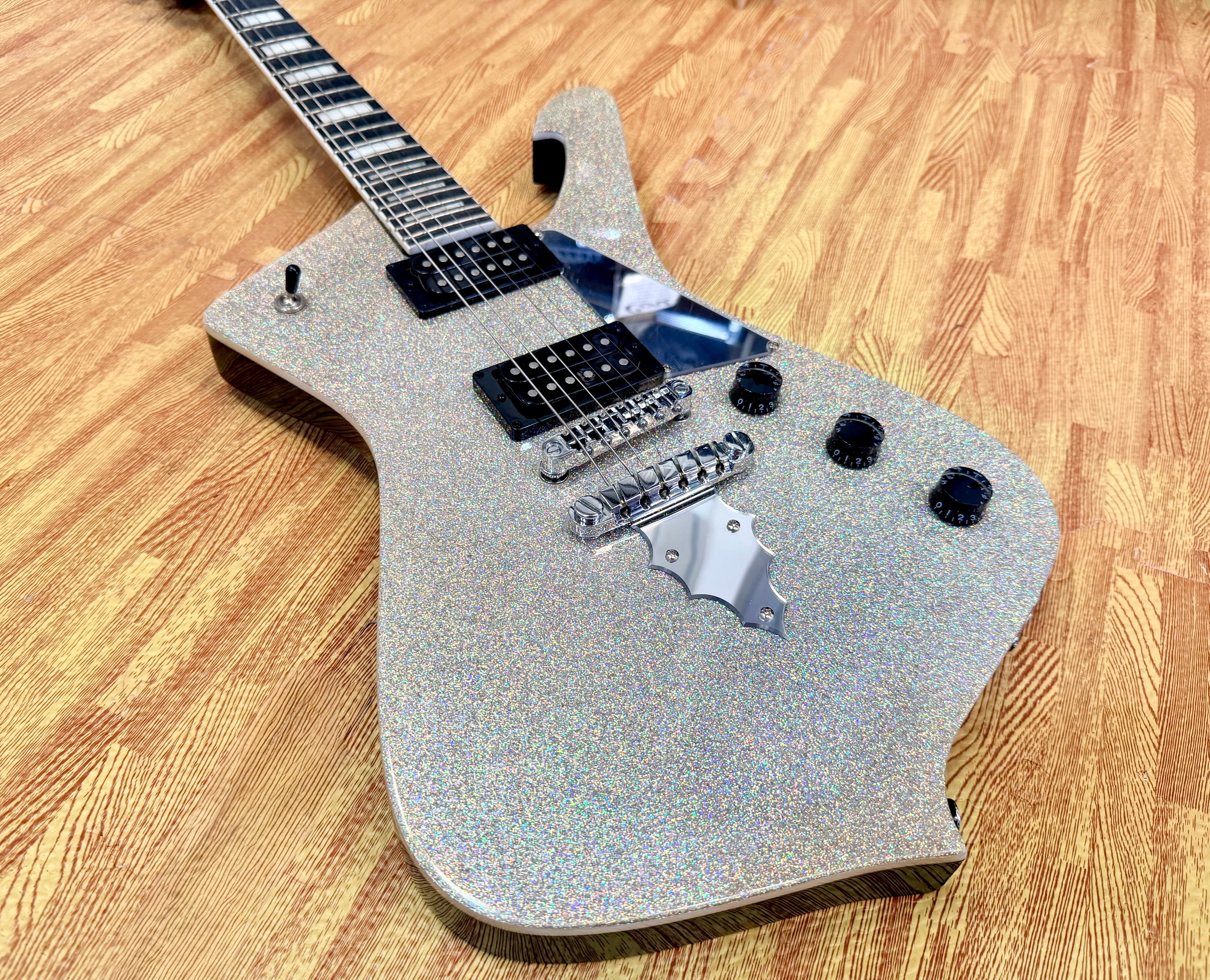 ⚡️2023⚡️ Ibanez PS60 Paul Stanley Signature~ Metallic Silver Sparkle Guitar!