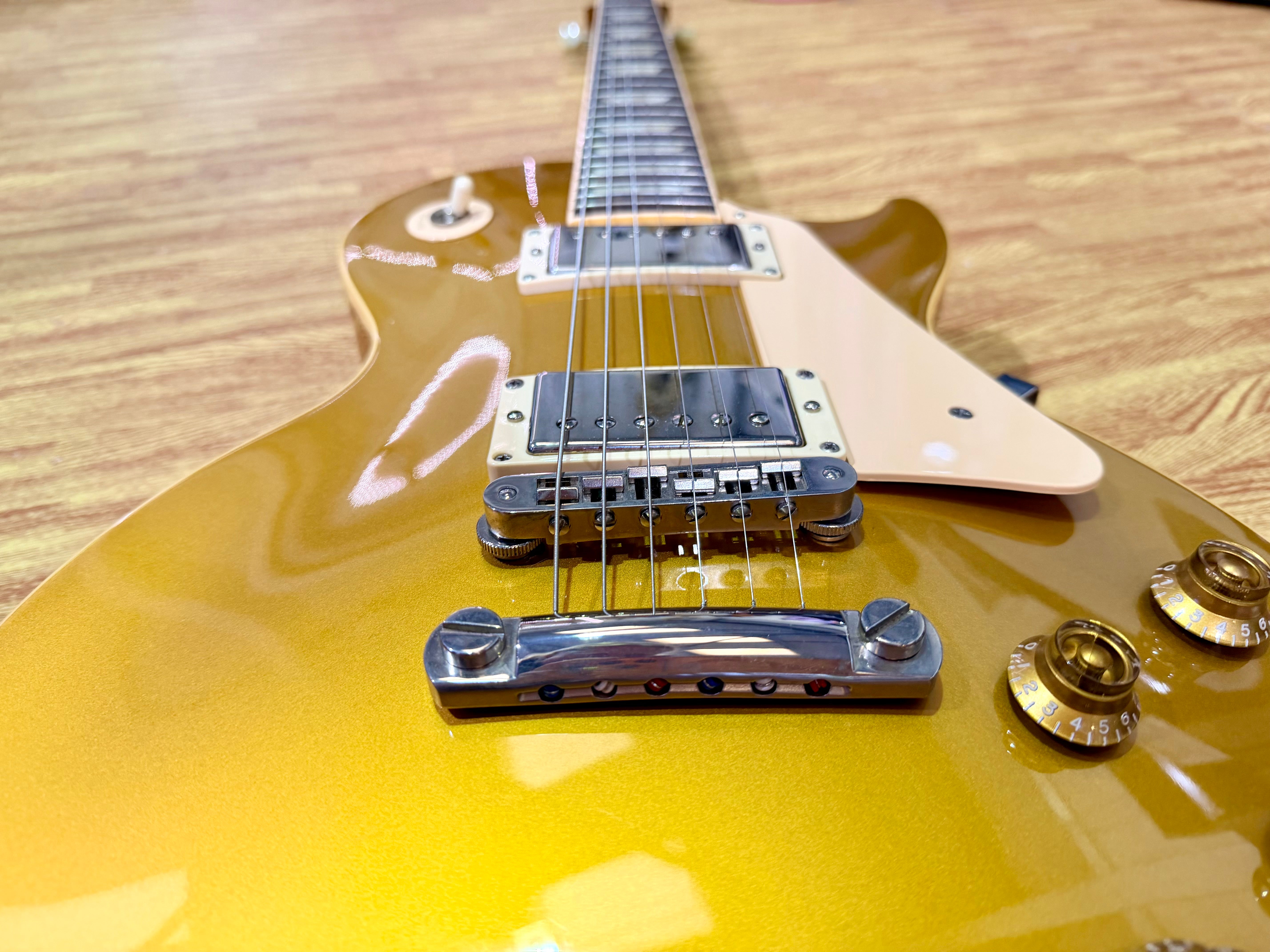🌟 2005 Gibson USA Les Paul Standard Goldtop Jim Marshall OBE Signed + Case 🌟