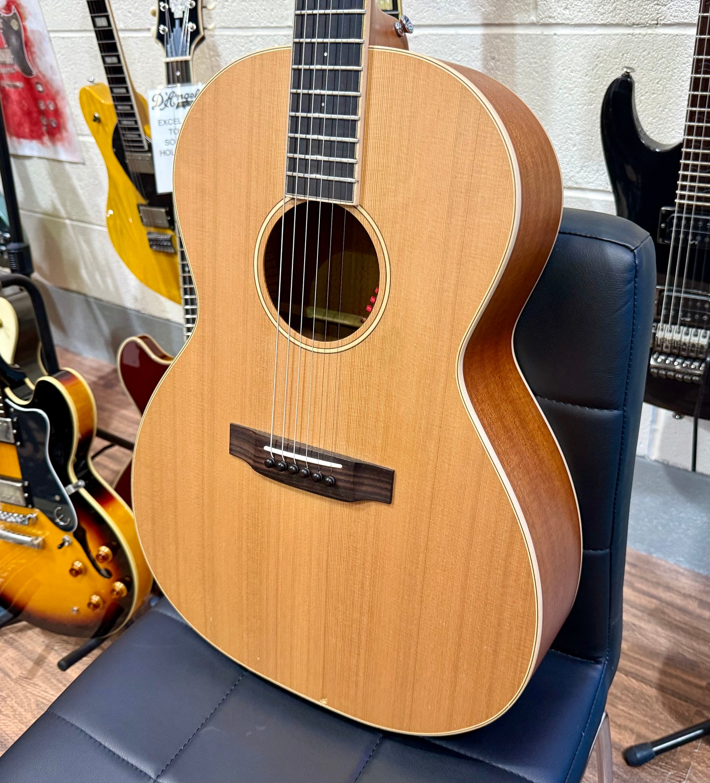 🌟2023🌟 Auden Neo 45 Chester Full Body Electro-Acoustic Guitar~ Cedar~ Gig Bag!