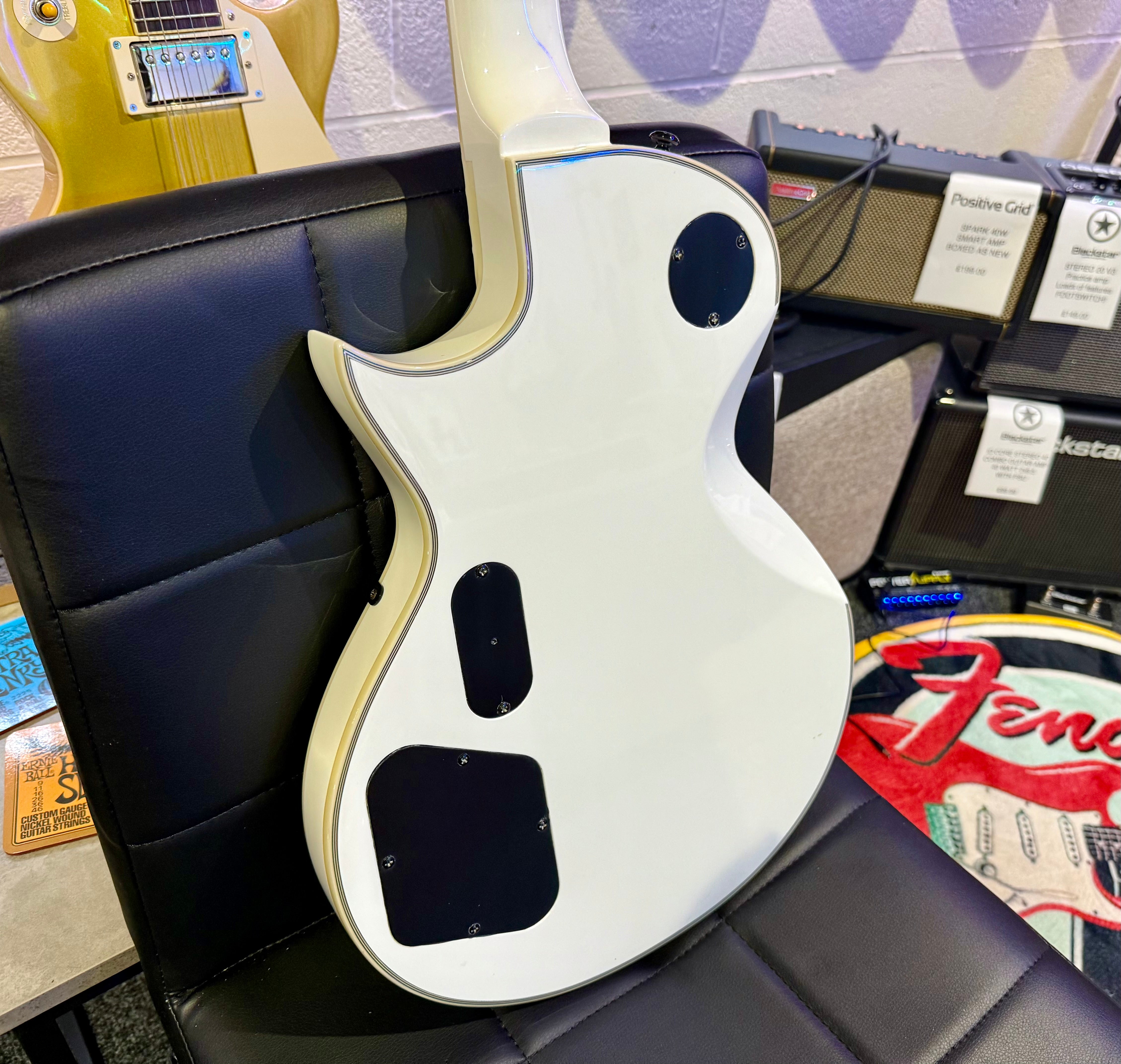 🔥MINT🔥 ESP LTD James Hetfield Iron Cross Signature~ Metallica~ Snow White~2018