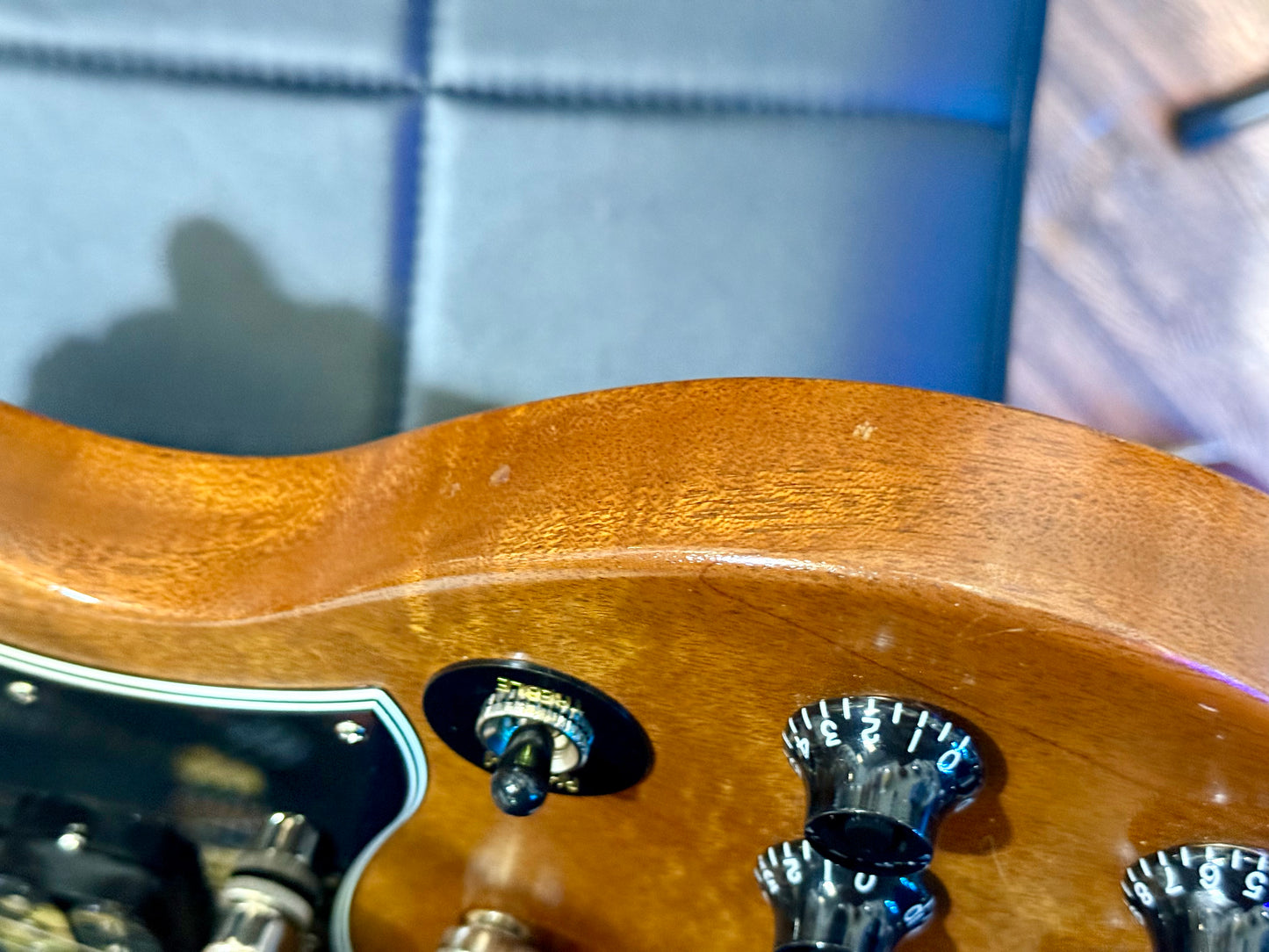 🌟2020🌟 Gibson SG Tribute~ Natural Walnut Finish~ Hiscox Hard Case~ USA Made!