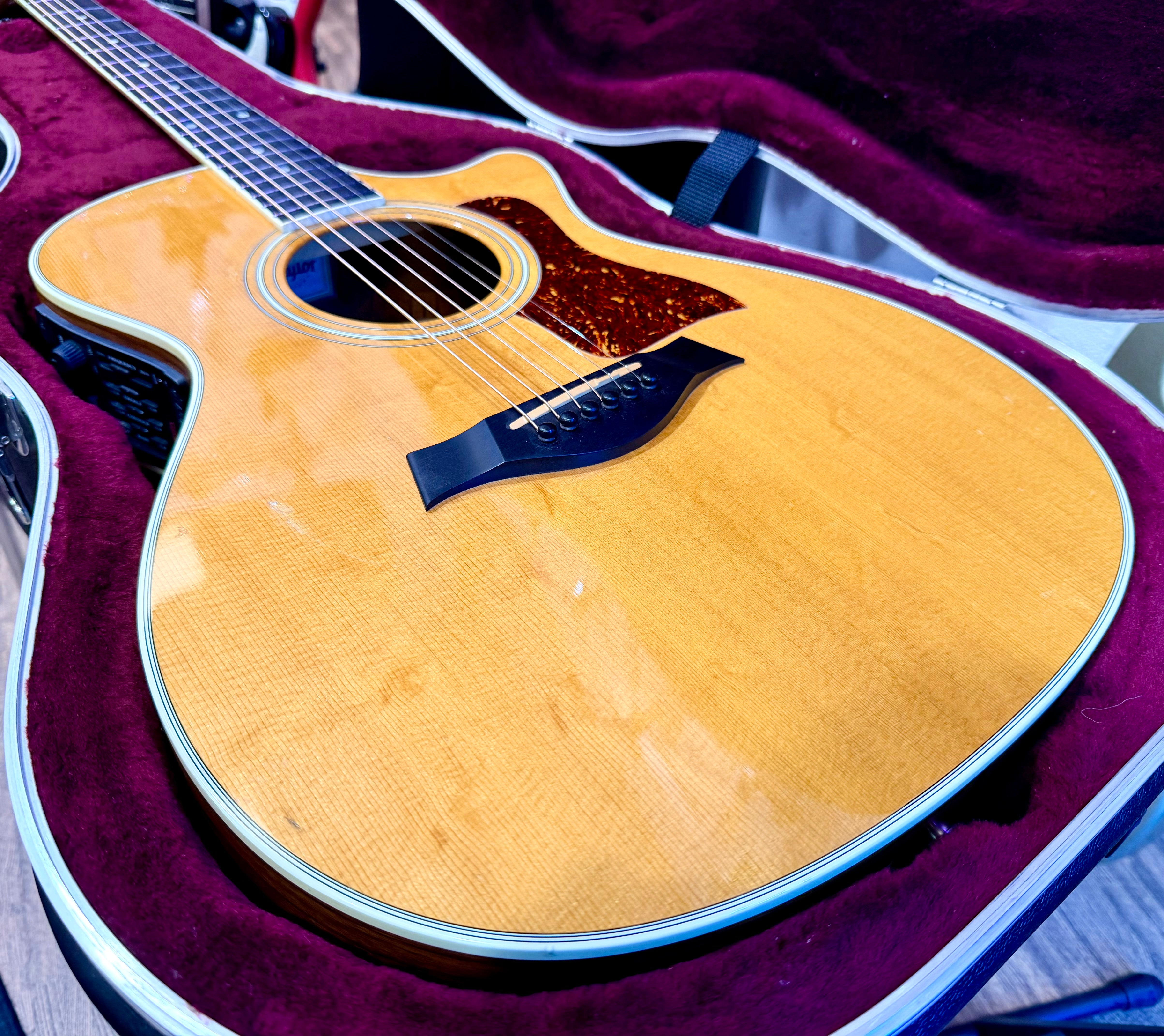 🌟2000🌟 Taylor 412ce Grand Concert Electro-Acoustic Guitar~ Ebony Board~ Case!