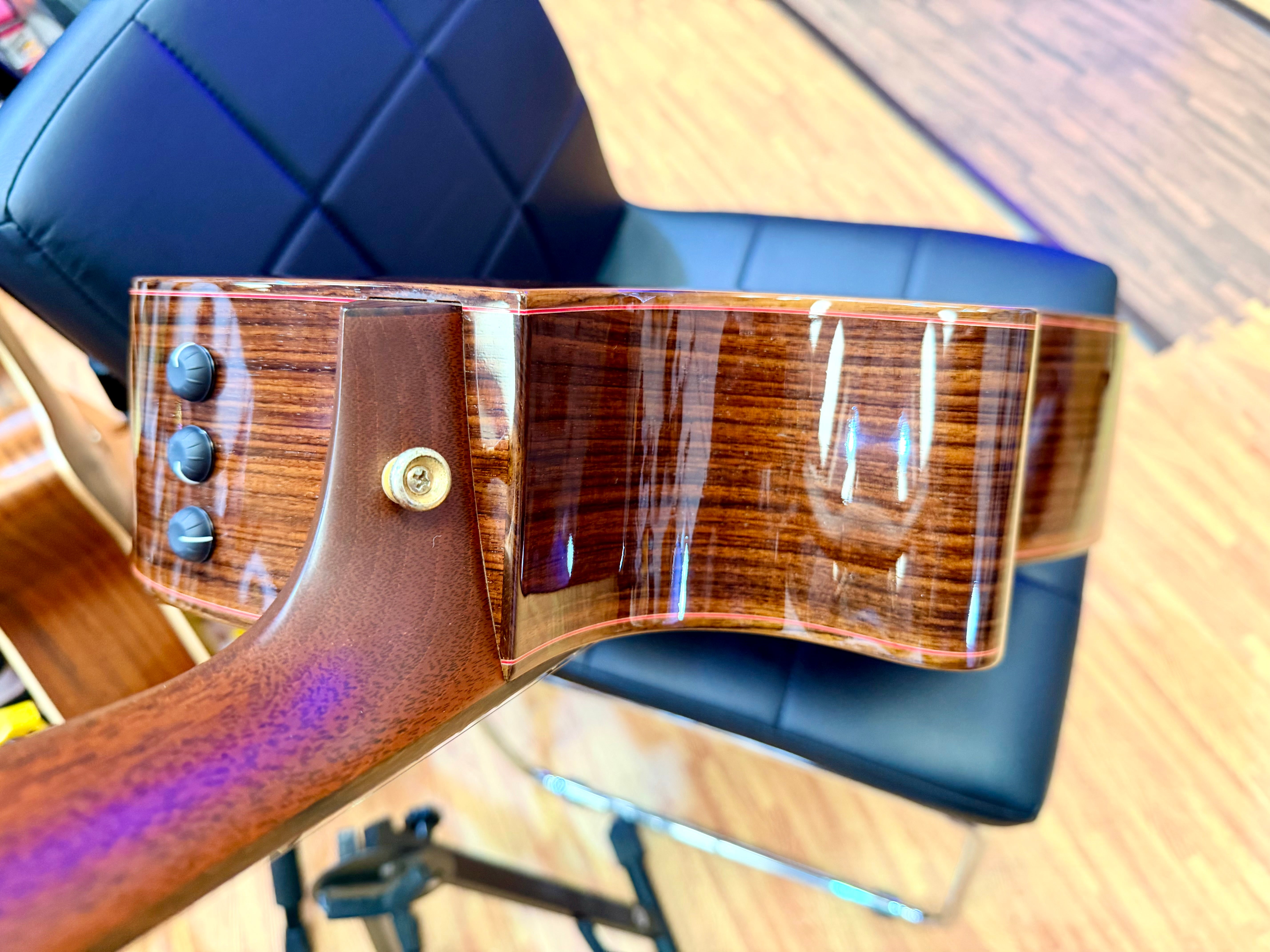 ✨BEAUTIFUL✨ 2011 Taylor 914ce Grand Auditorium~ Cindy Inlay~ Electro Acoustic!