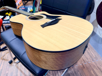 🌟MINT🌟 Taylor 114ce Grand Auditorium Electro Acoustic Guitar~ Natural~ Gig Bag!