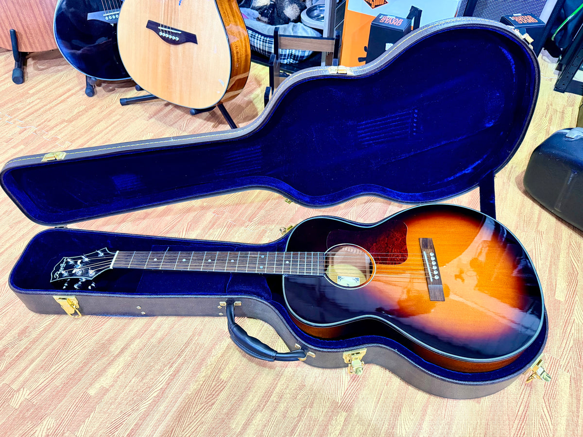 Peerless PGC-65 00 Compact Grand Concert Acoustic Guitar~ Vintage Sunburst OHSC!