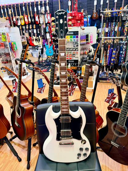 2020 Epiphone SG Standard Alpine White~ Gotoh Locking Tuners~ Gator Hard Case