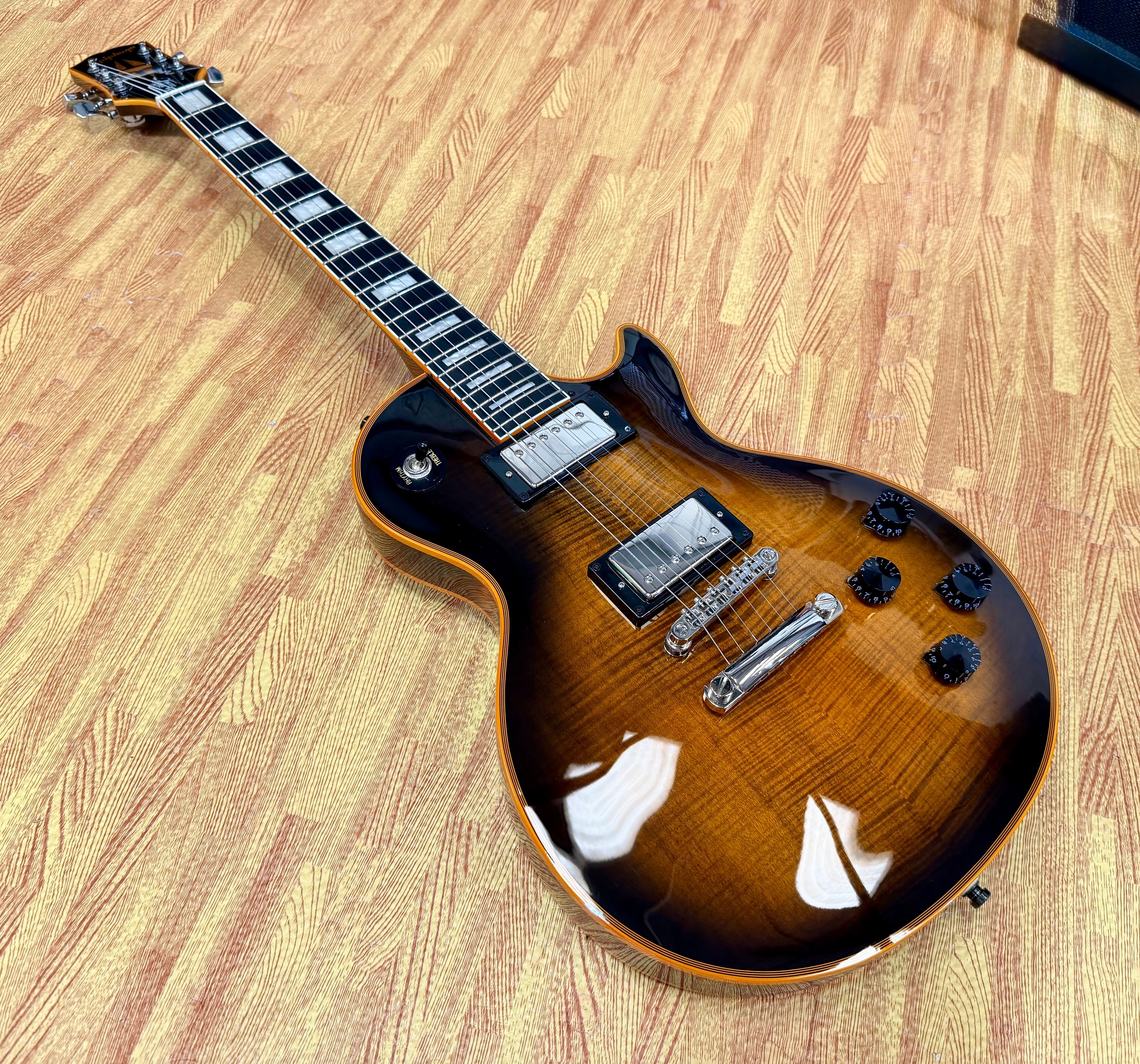 🔥2025🔥 Epiphone Les Paul Custom Widow Orange Burst~ Inspired by Gibson + Bag!