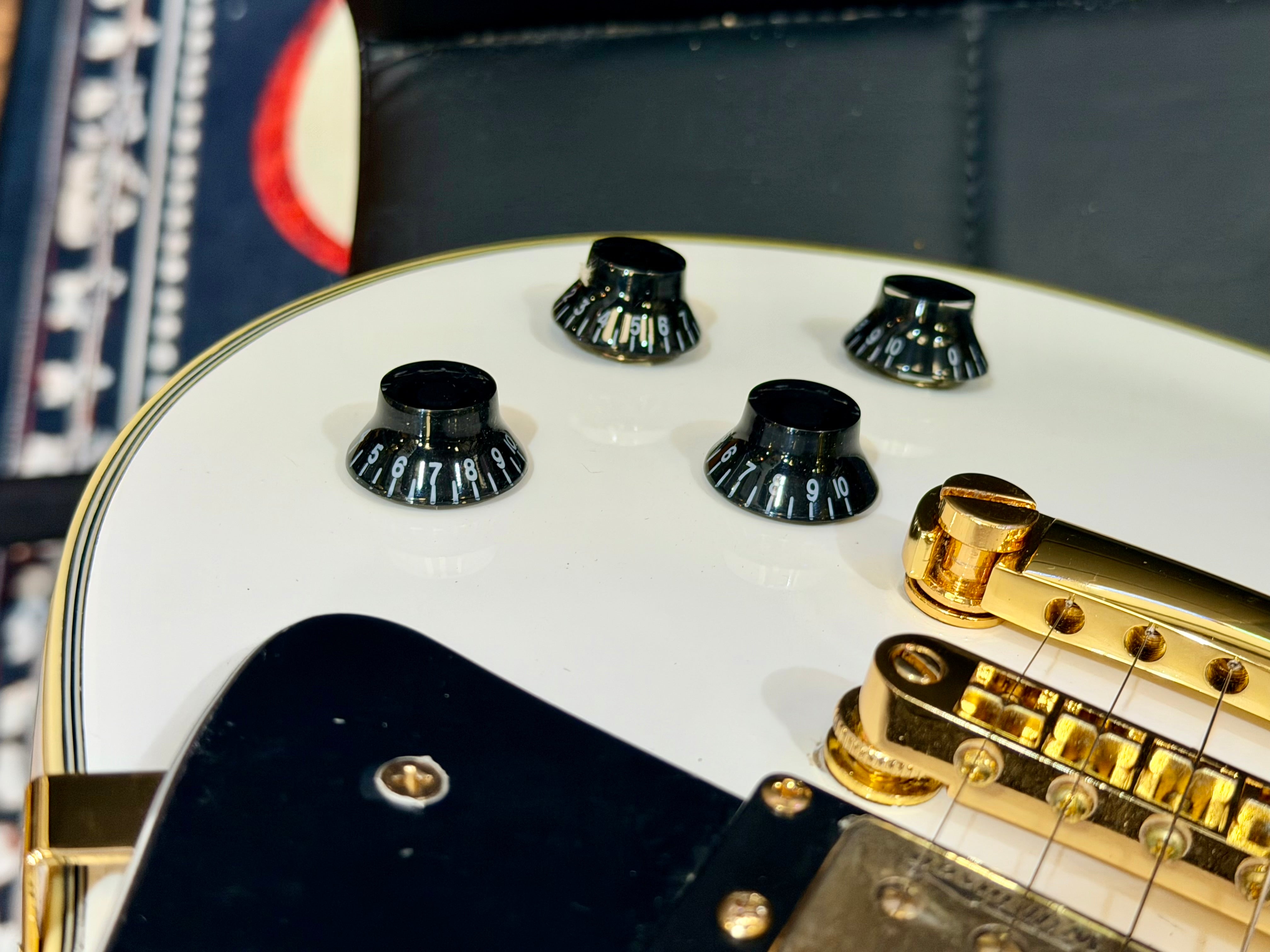 🔥NEW🔥 Vintage V100 ReIssued Electric Guitar – Arctic White Les Paul V100AW!