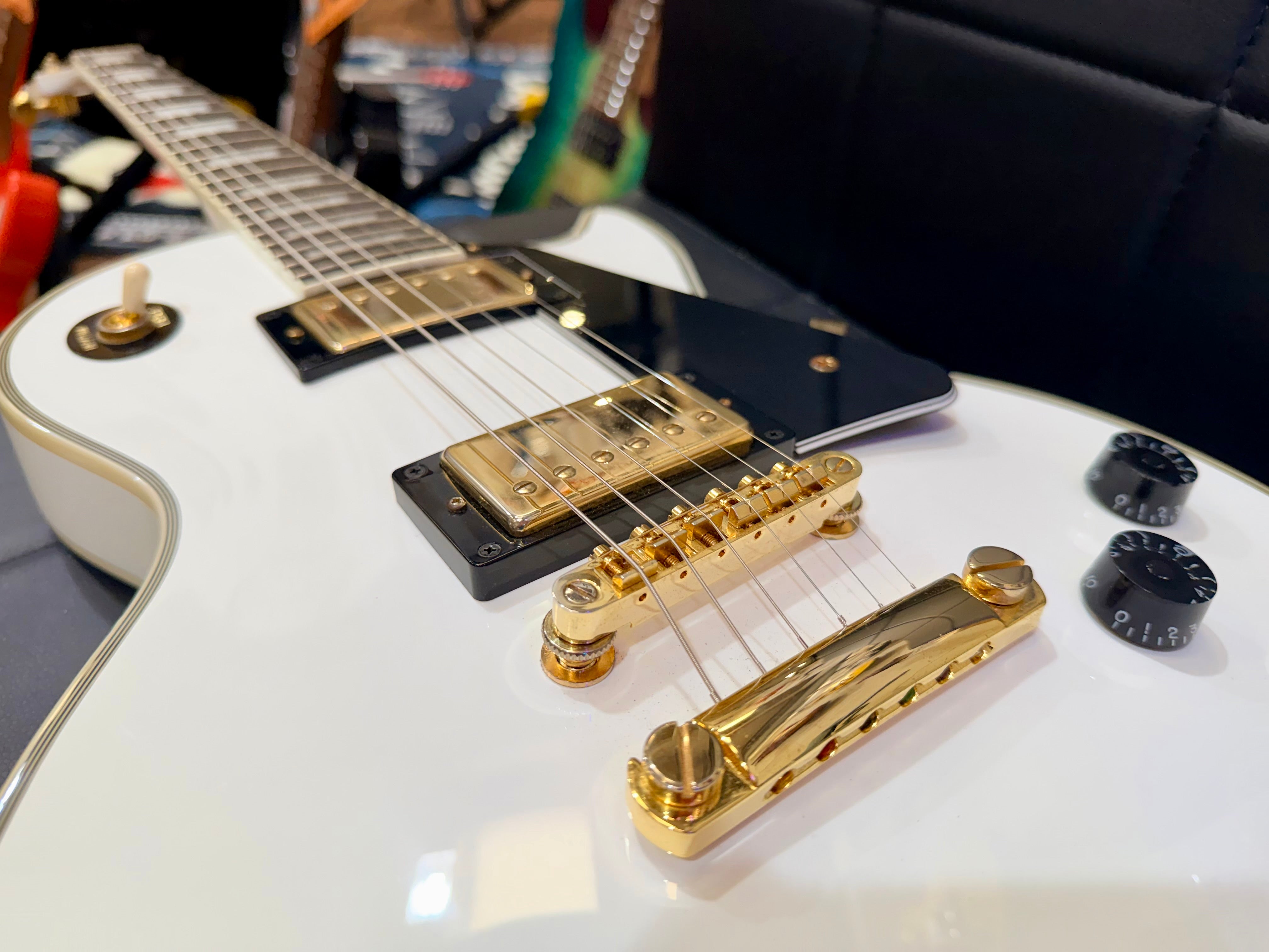 ⚡️MINT 2021⚡️ Epiphone Les Paul Custom Guitar~ Alpine White~ Inspired By Gibson!