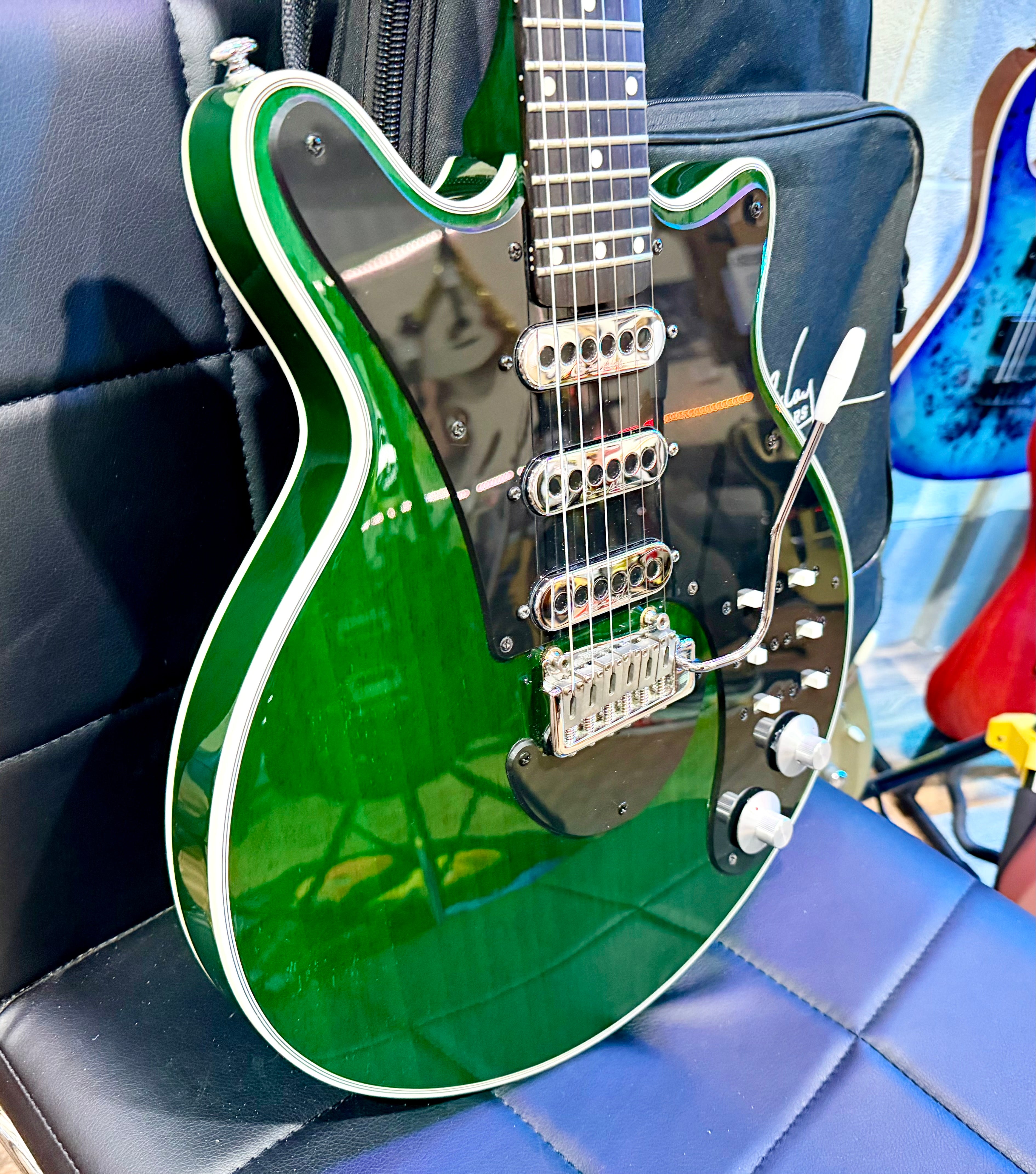 🌟LTD EDITION🌟 Brian May BMG Special Edition~ Emerald Green Model + Gig Bag!