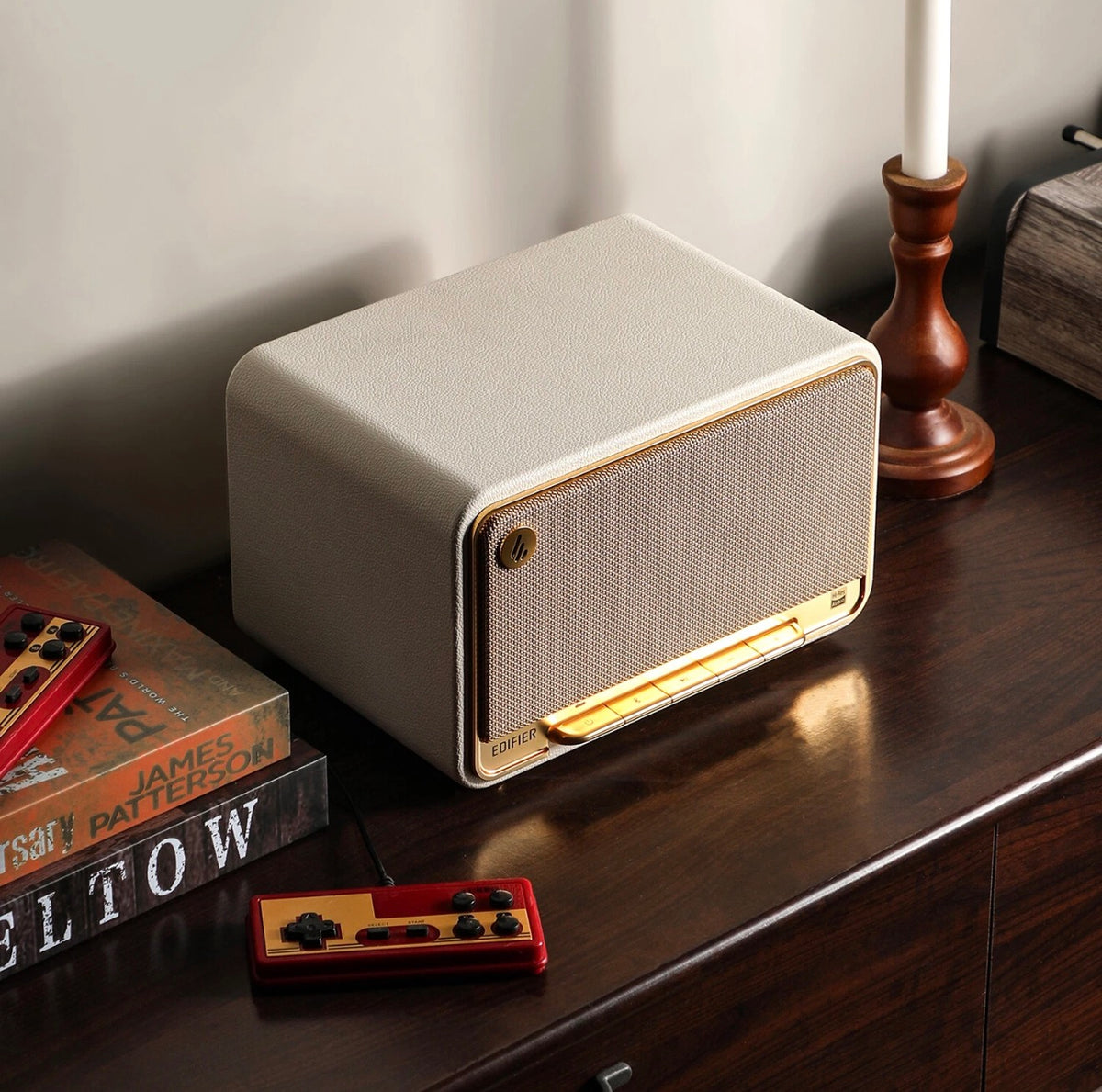 Edifier D32 Tabletop Retro Bluetooth Speaker Hi-Fi Hi-Res Audio 60W RMS - White