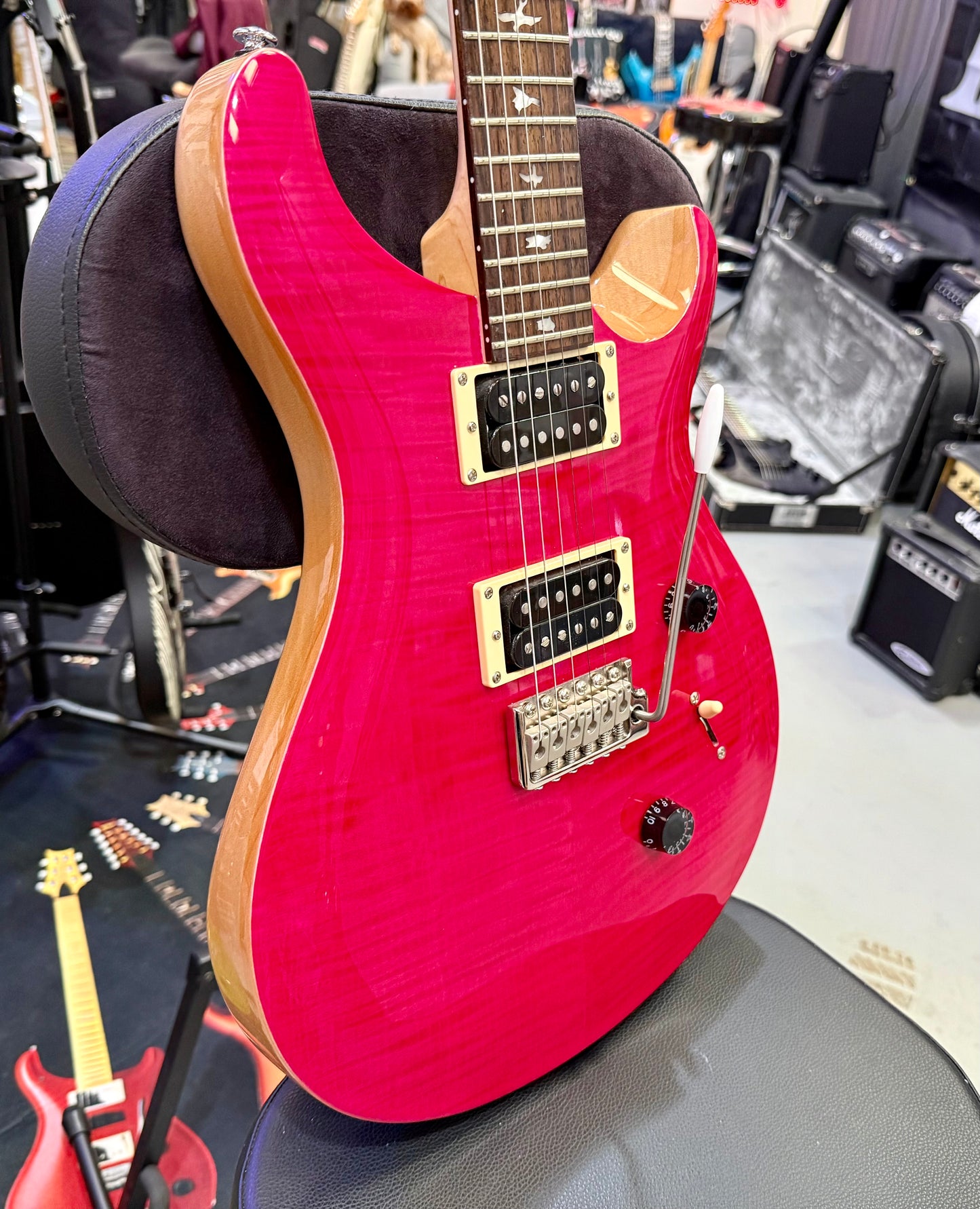 ✨2022 MODEL✨ PRS SE Custom 24~ Bonnie Pink + Gig Bag~ Natural Back~ STUNNING!