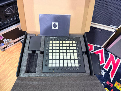 🎶 Novation Launchpad Pro 64 pad (NOVLPD03) 8x8 Grid Instrument 🎶