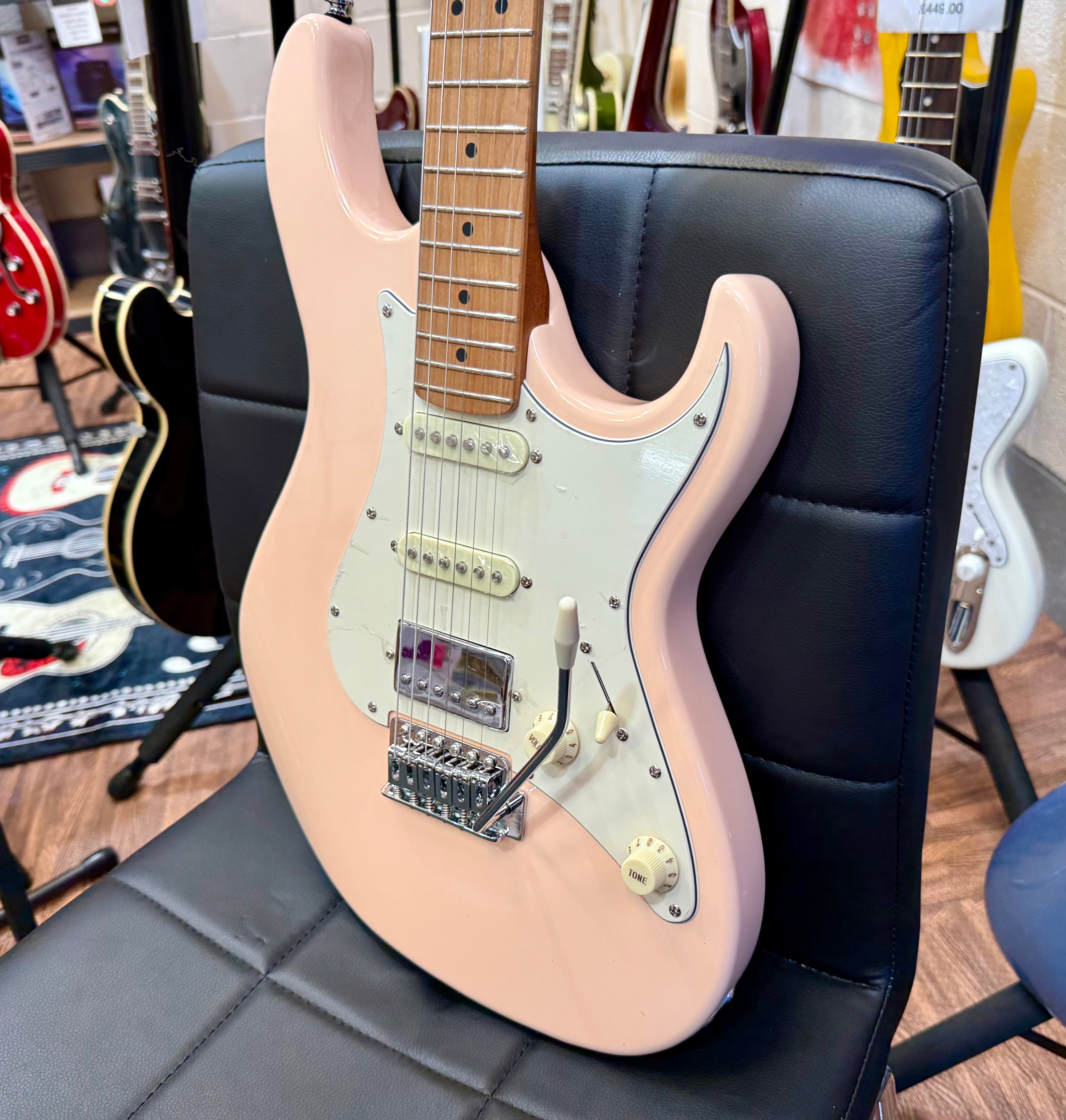 🌟BRAND NEW🌟 Cort G200SE Limited Edition~ Aged Cream~ Roasted Maple~ Latest Model!