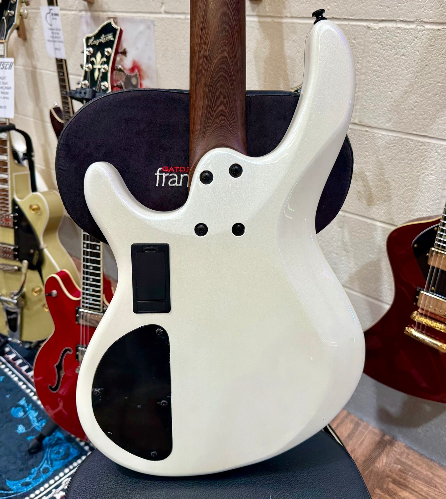 🌟MINT🌟 Cort C5-H 5 String Electric Active Bass Guitar~ Pearl White Finish!