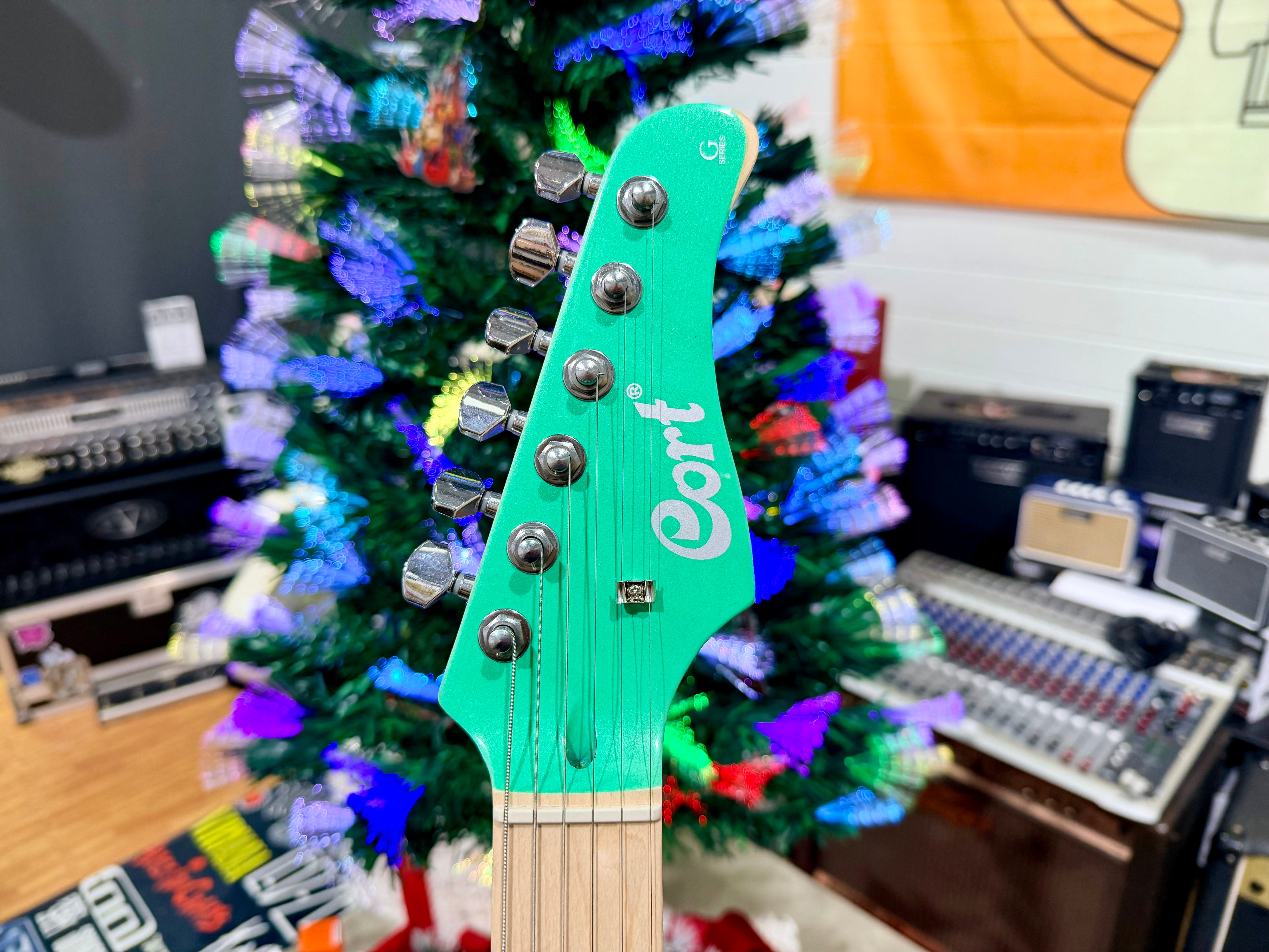 🎁 ELECTRIC GUITAR STARTER PACK 🎁 Cort G250 Spectrum~ Green + Laney Amp, Bag, Tuner