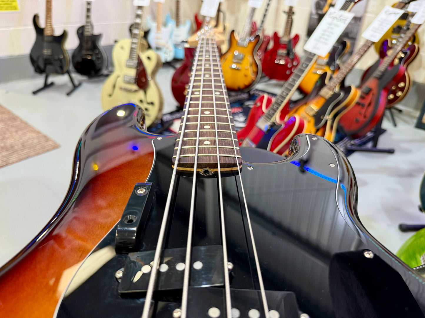 🌟2024 USA🌟 Fender American Performer Precision P Bass~ 3-Colour Sunburst~ MINT