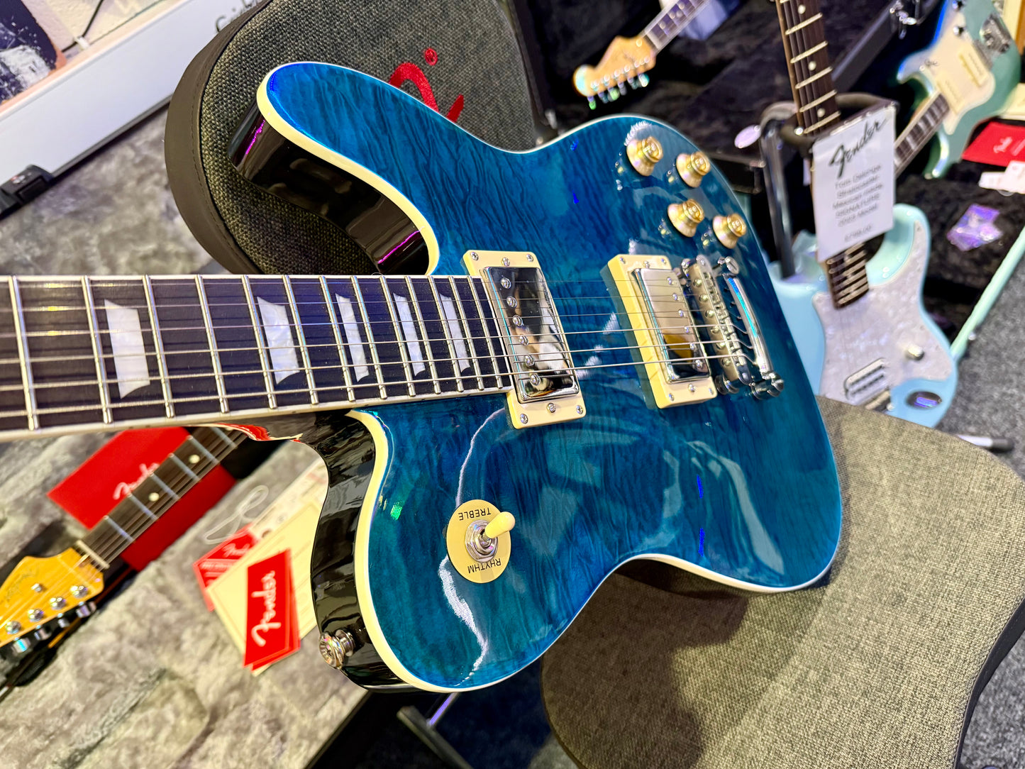🌟 Jia Lescaster Hybrid Guitar~ Les Paul & Telecaster~Northern Lights Quilted 🌟