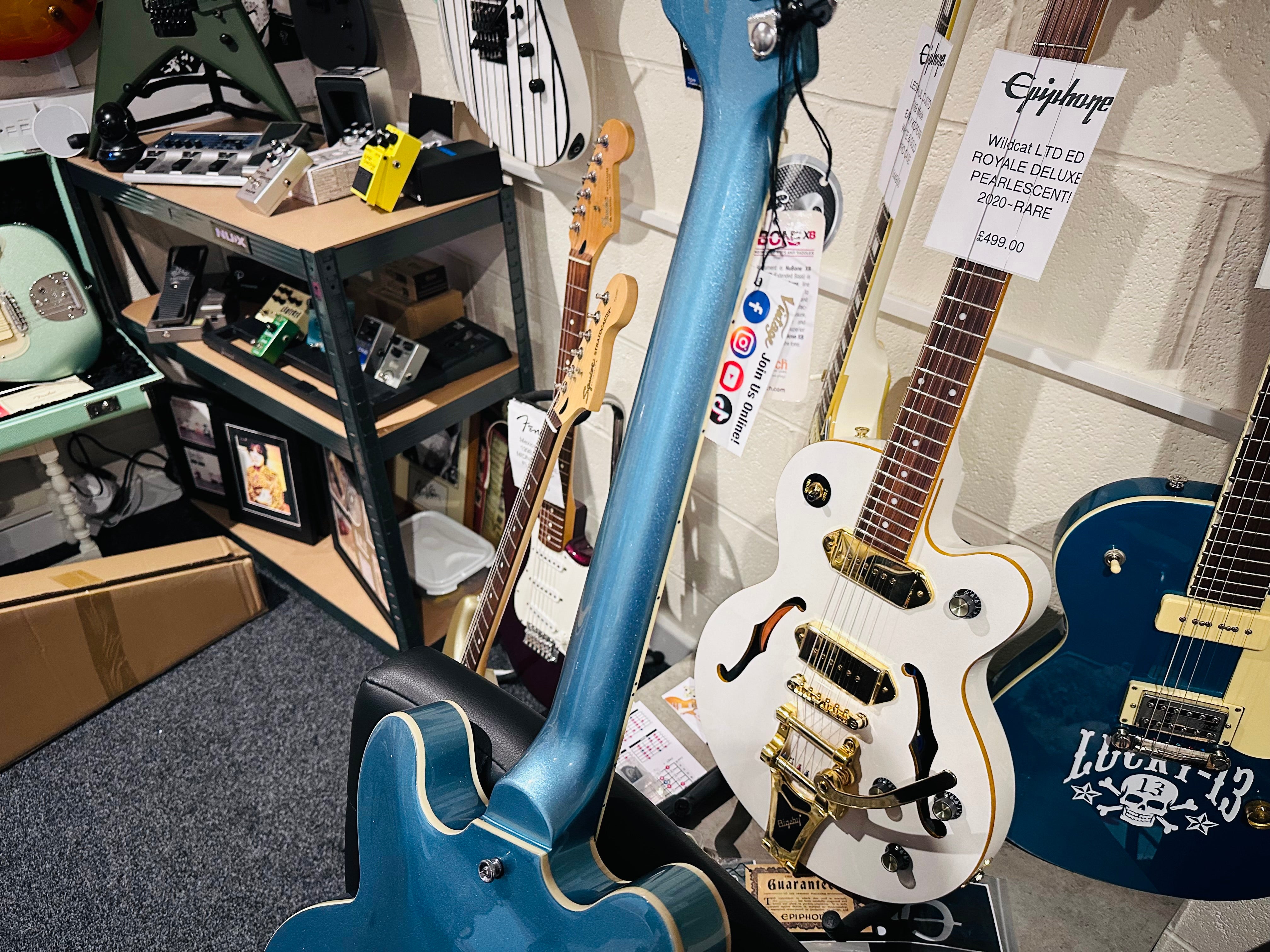 🌟 Vintage VSA550 Reissued Pretender Semi-Hollow~ Dave Grohl Foo Fighters 335 🌟