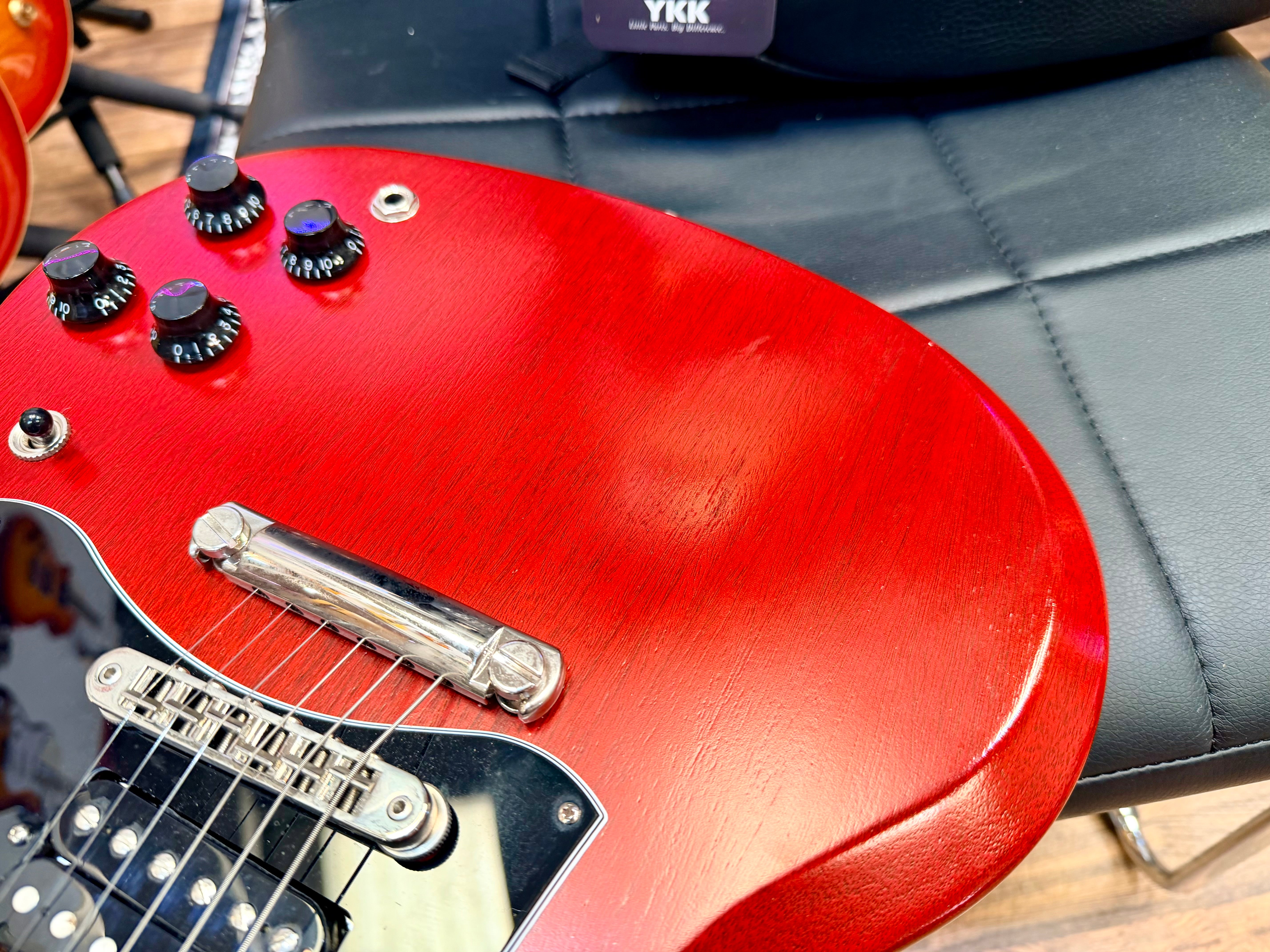 🍒2022🍒 Gibson SG Tribute~ Worn Satin Cherry USA + Deluxe Gig Bag~ Cherished!