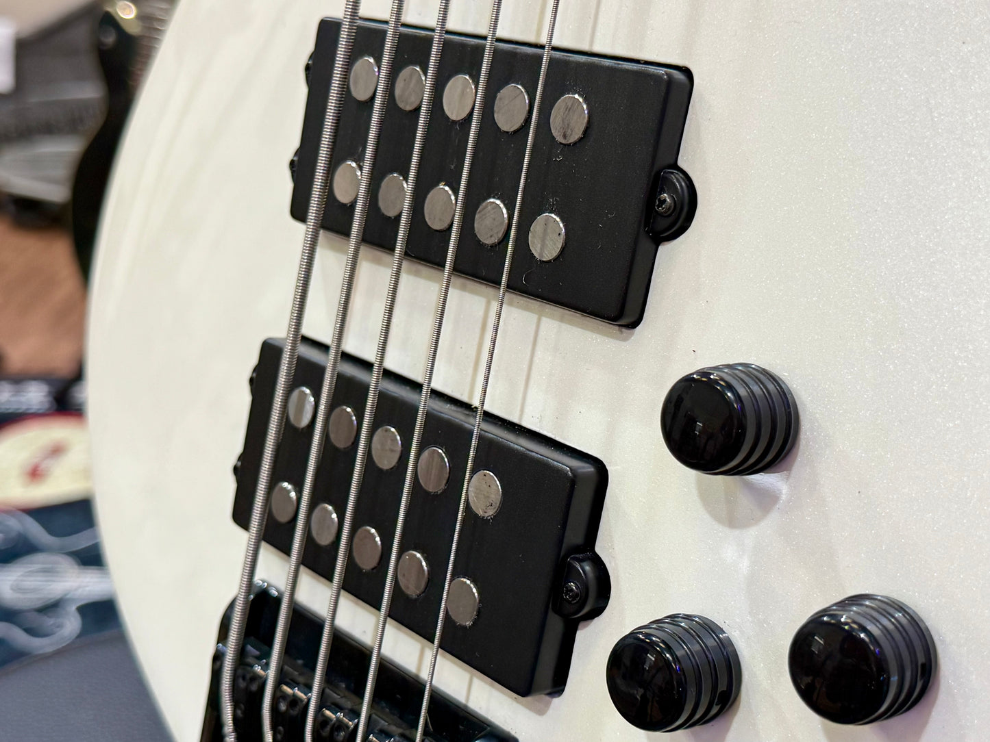 🌟MINT🌟 Cort C5-H 5 String Electric Active Bass Guitar~ Pearl White Finish!