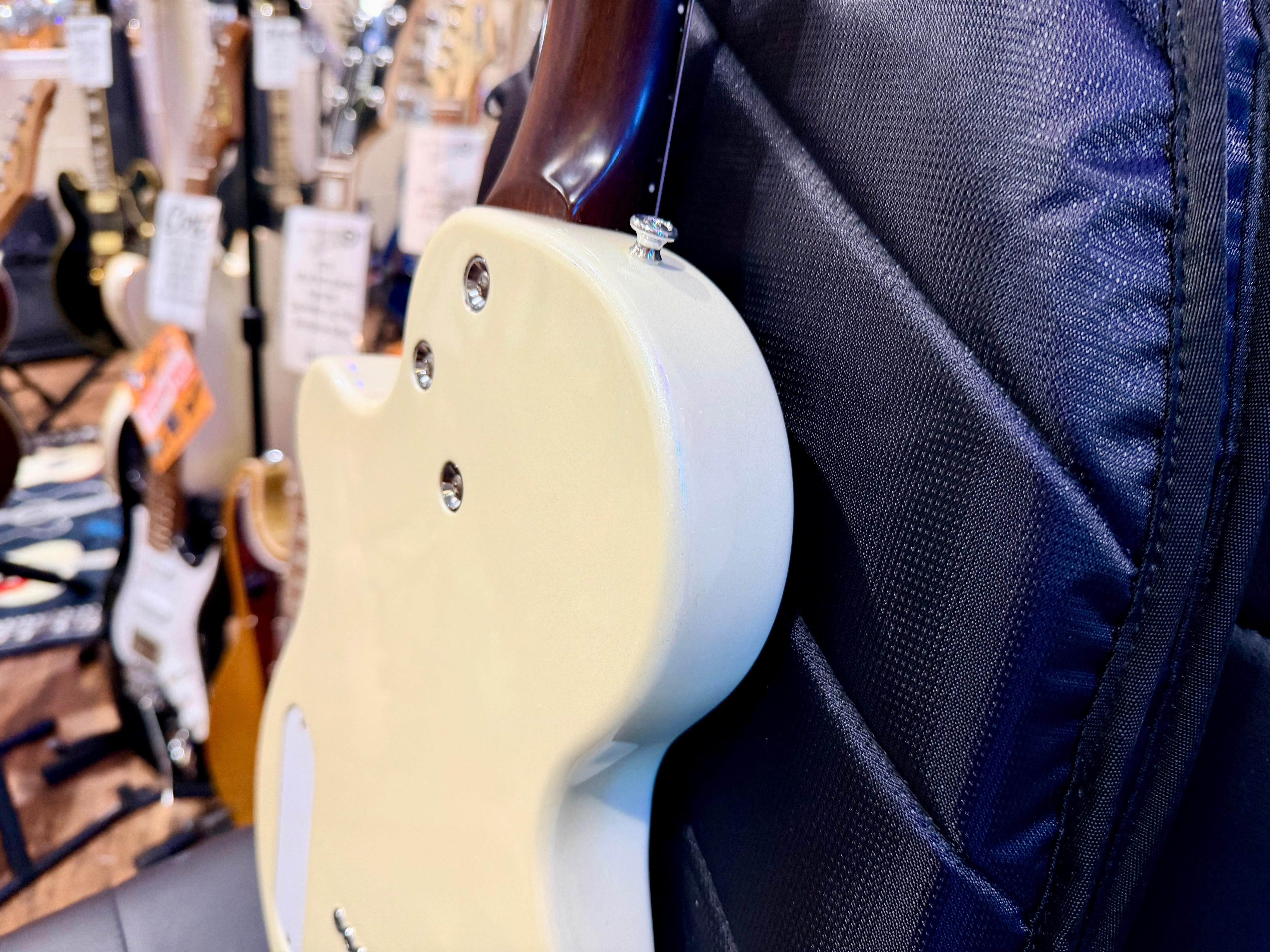 🌟NEW🌟 Harmony Juno Standard Electric~ Pearl White Gold Foil P90 + Mono Case!