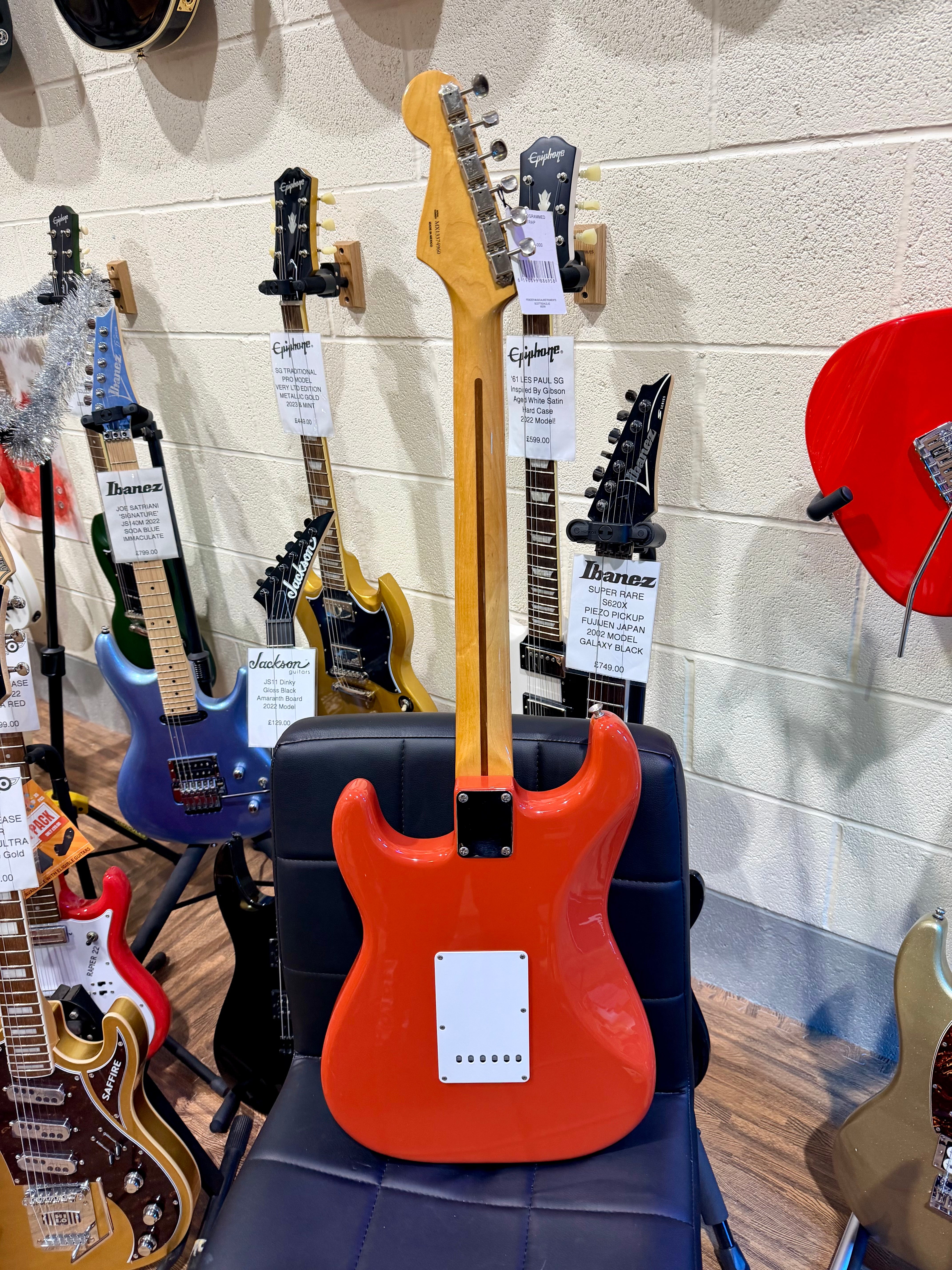 🌟MINT🌟 Fender Classic Series 50s Stratocaster~ Fiesta Red~ Mexican~ 2013