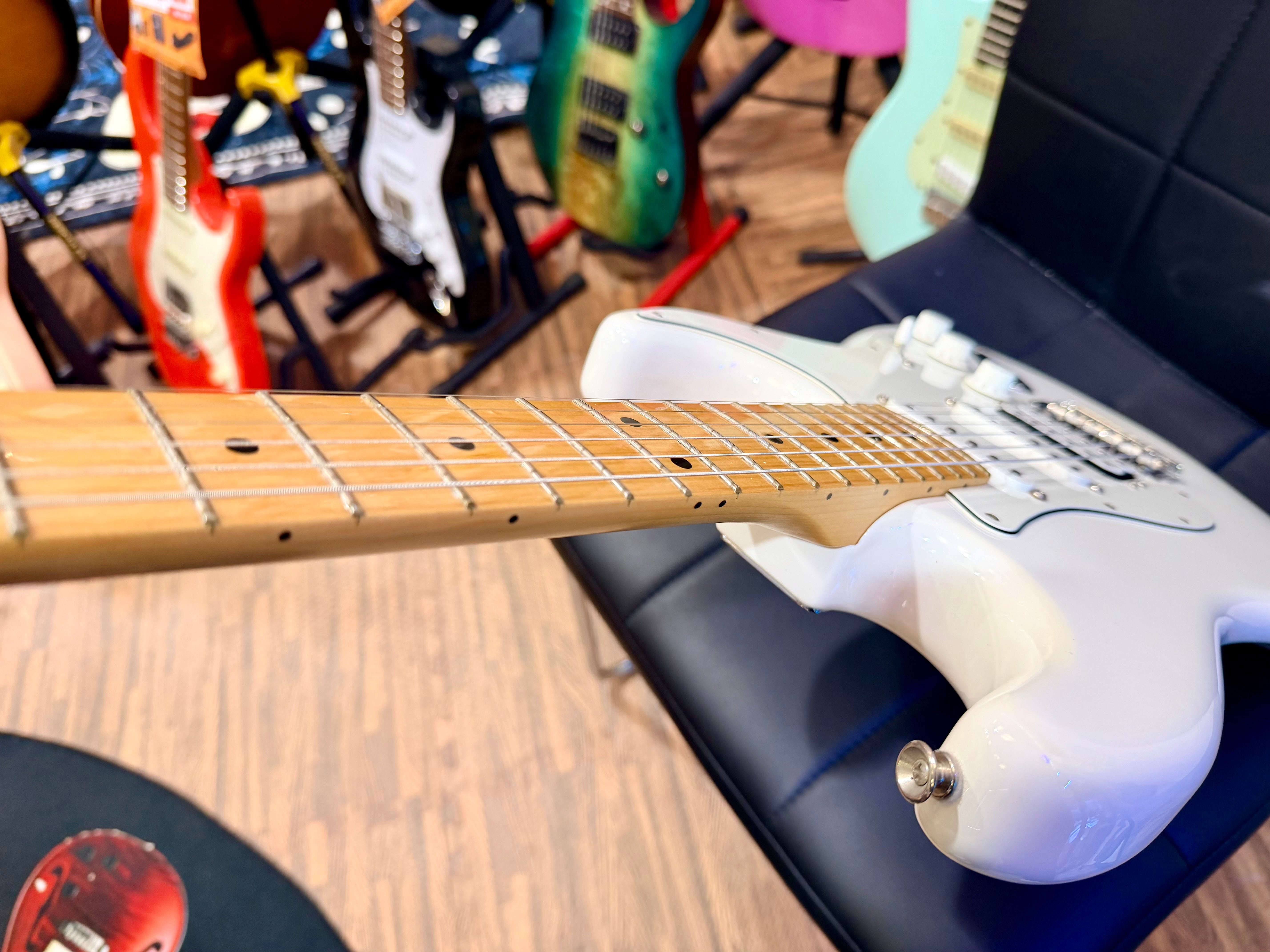 🌟2021🌟 Fender Stratocaster HSS Player Series Strat~ Polar White~ Maple Neck!
