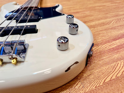 ✨2023✨ Yamaha BB234 4 String Electric Bass Guitar~ Vintage White~ Rosewood!