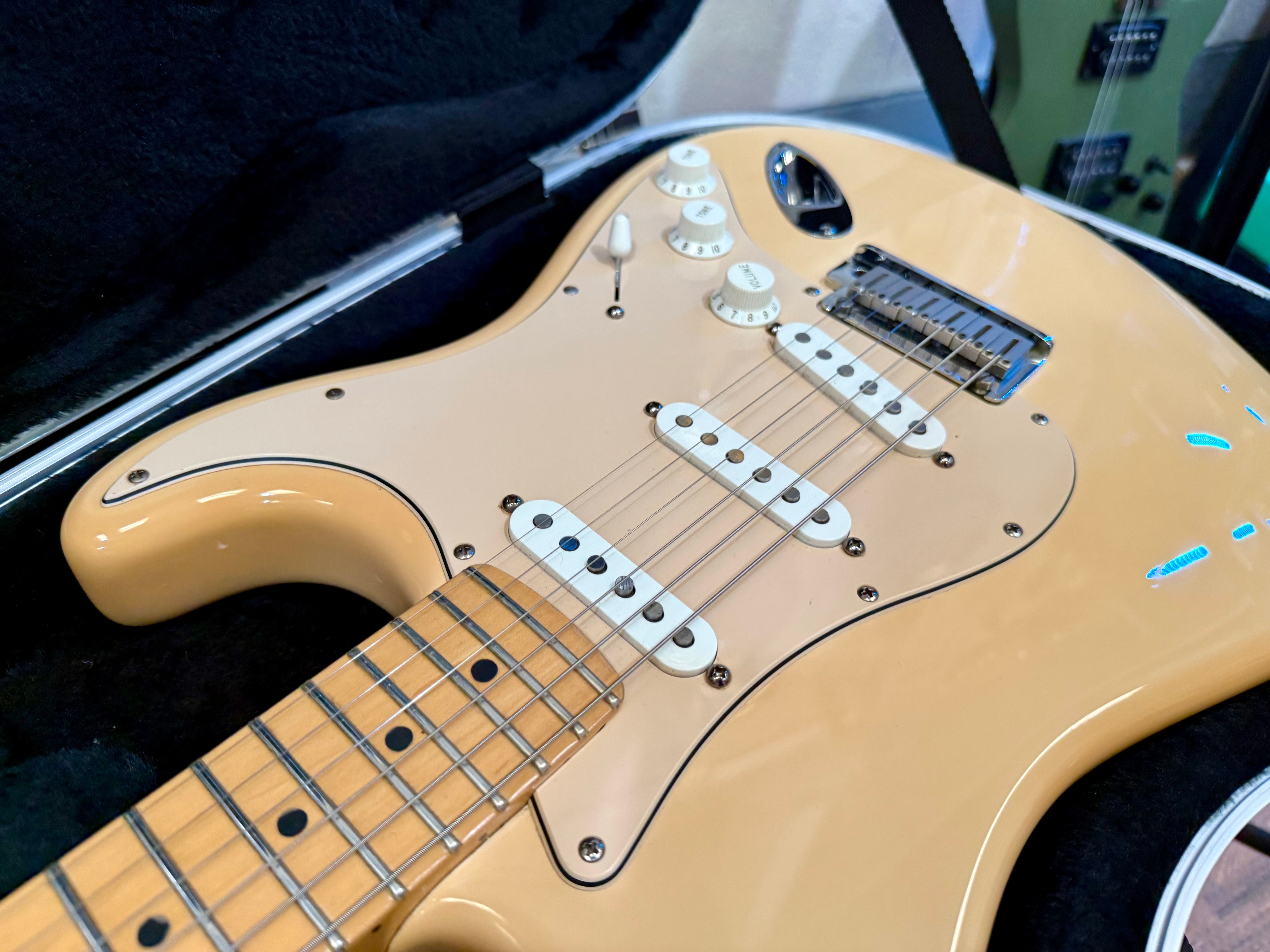 🌟2005 60th Anniversary🌟 Fender American Standard Stratocaster~ Vintage White!