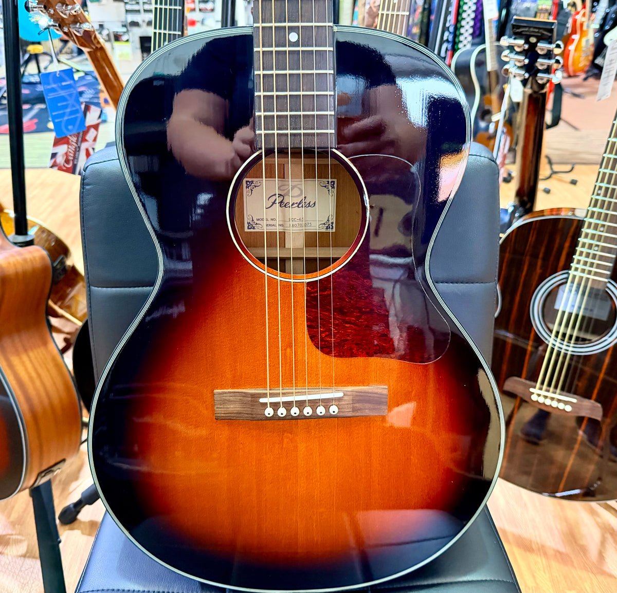 Peerless PGC-65 00 Compact Grand Concert Acoustic Guitar~ Vintage Sunburst OHSC!