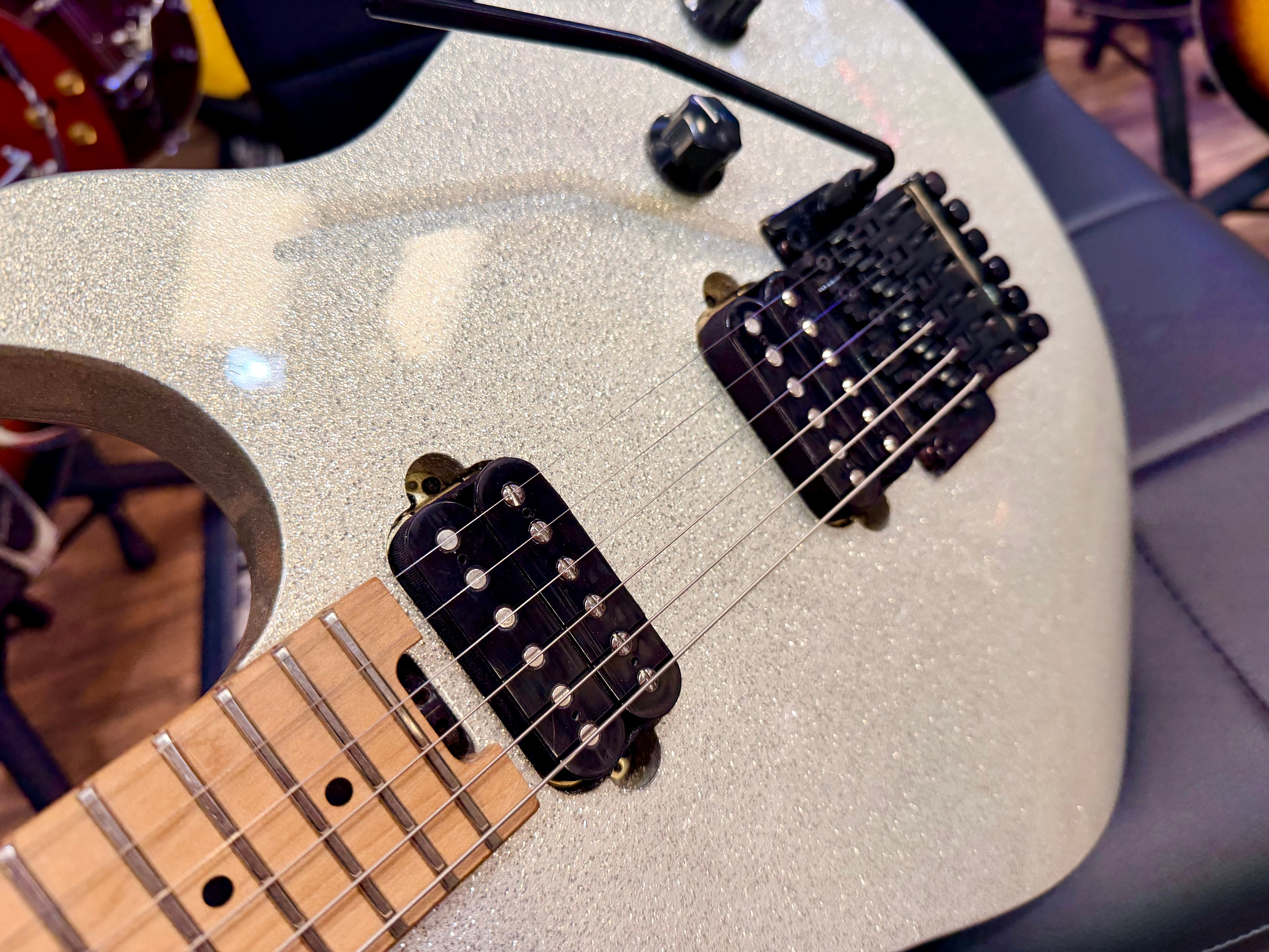 🔥2022🔥 EVH Wolfgang Standard Silver Sparkle~ Floyd Rose~ Roasted Maple~ MINT!