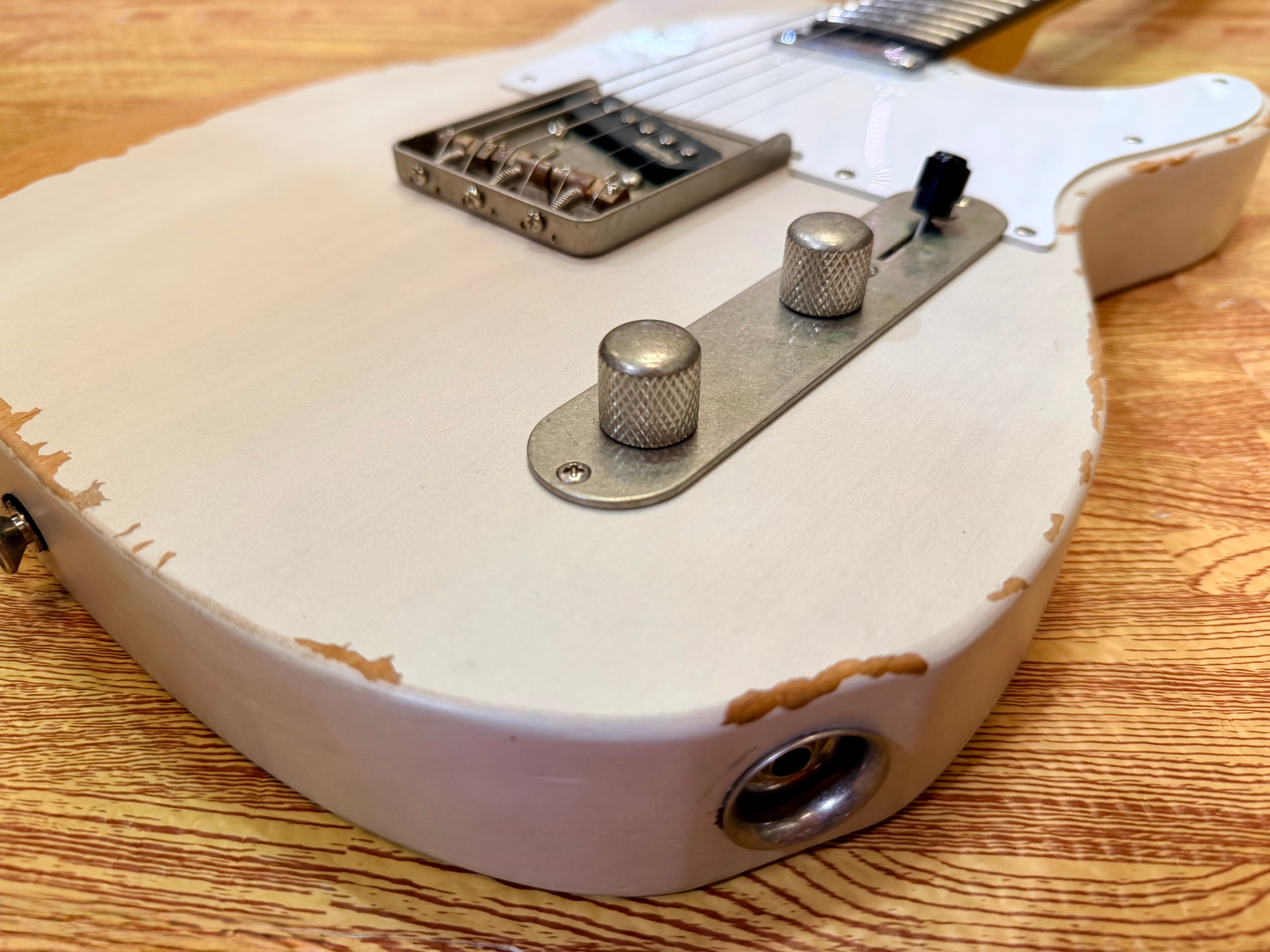 🔥 Vintage V62 ICON Distressed Ash Blonde Telecaster Style Wilkinson Pickups 🔥